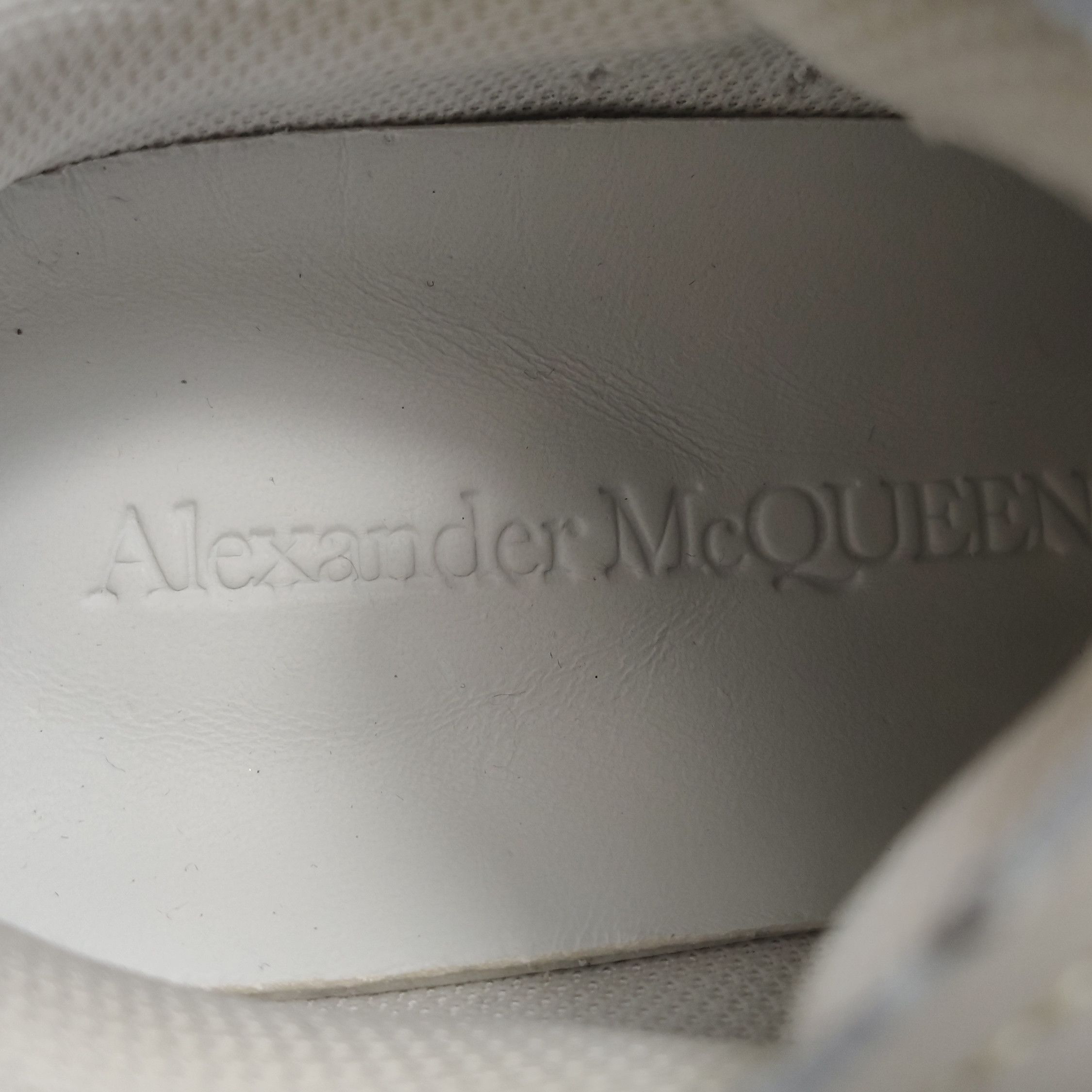 Alexander McQueen Alexander McQueen Women 5 Lowtop Sneakers Size US 5 / IT 35 - 11 Thumbnail