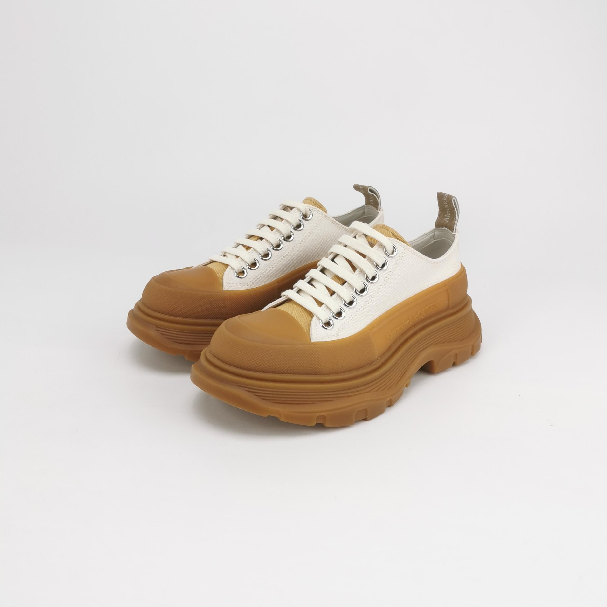 Alexander McQueen Alexander McQueen Women 6 Lowtop Sneakers Size US 6 / IT 36 - 2 Thumbnail