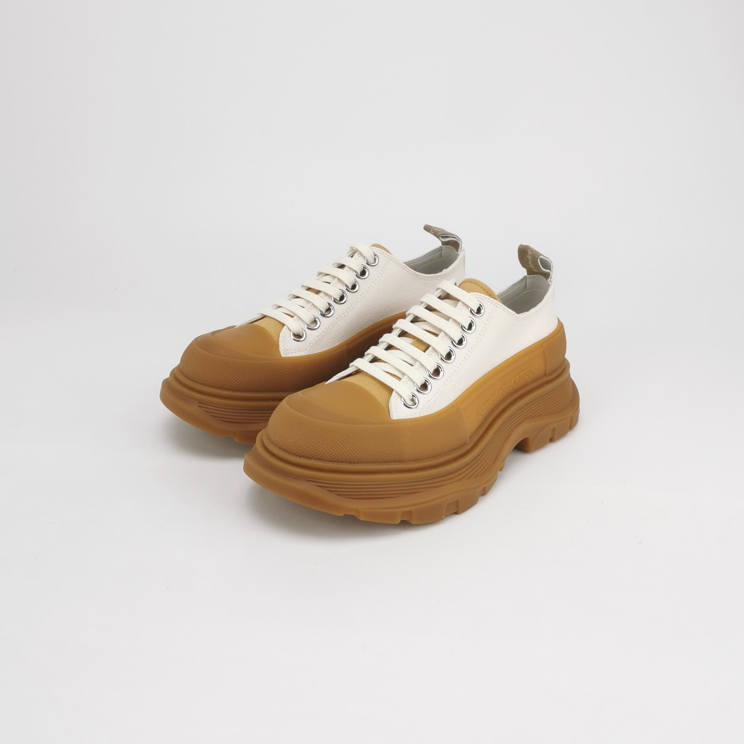 Alexander McQueen Alexander McQueen Women 6 Lowtop Sneakers Size US 6 / IT 36 - 2 Thumbnail
