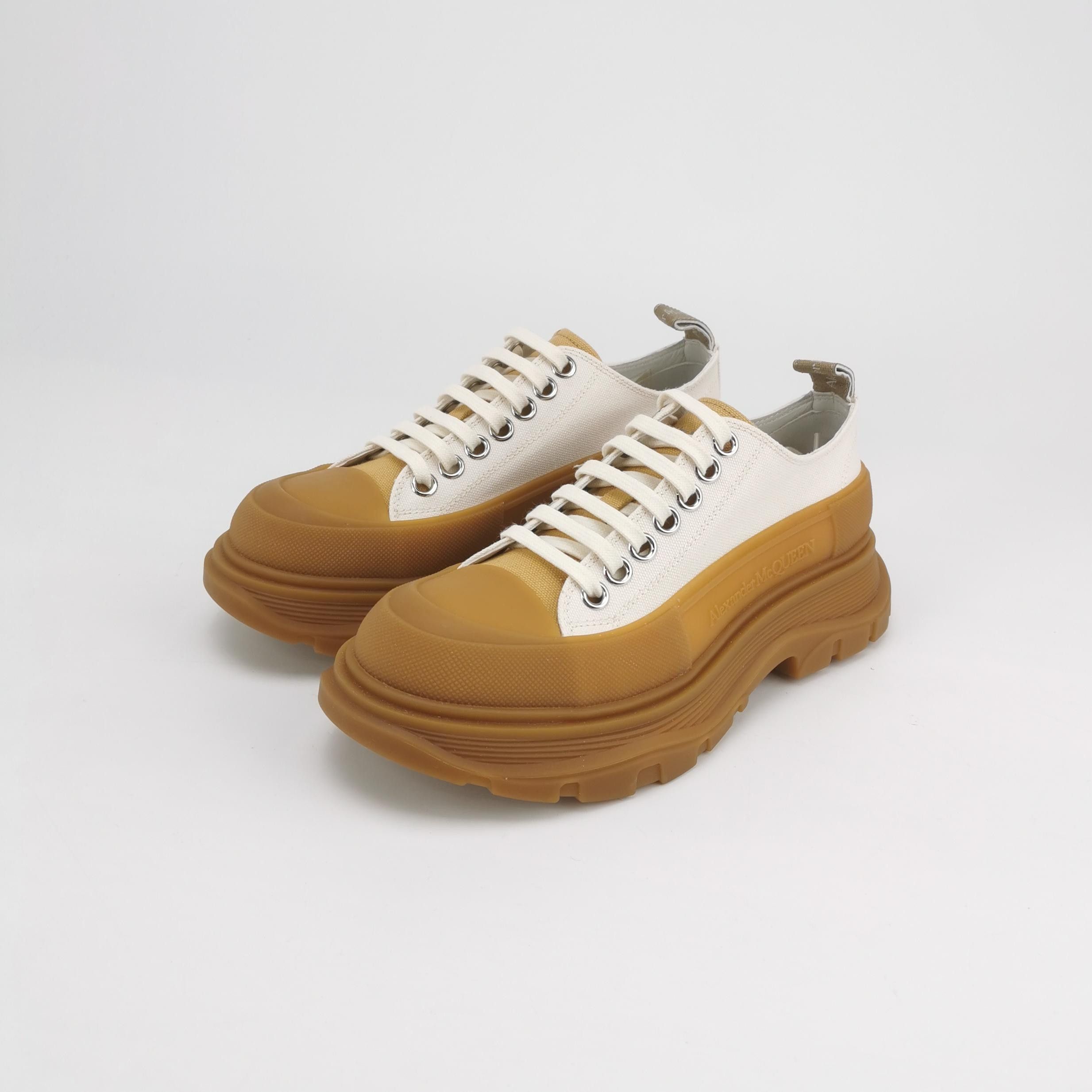 Alexander McQueen Alexander McQueen Women 7 Lowtop Sneakers Size US 7 / IT 37 - 2 Thumbnail