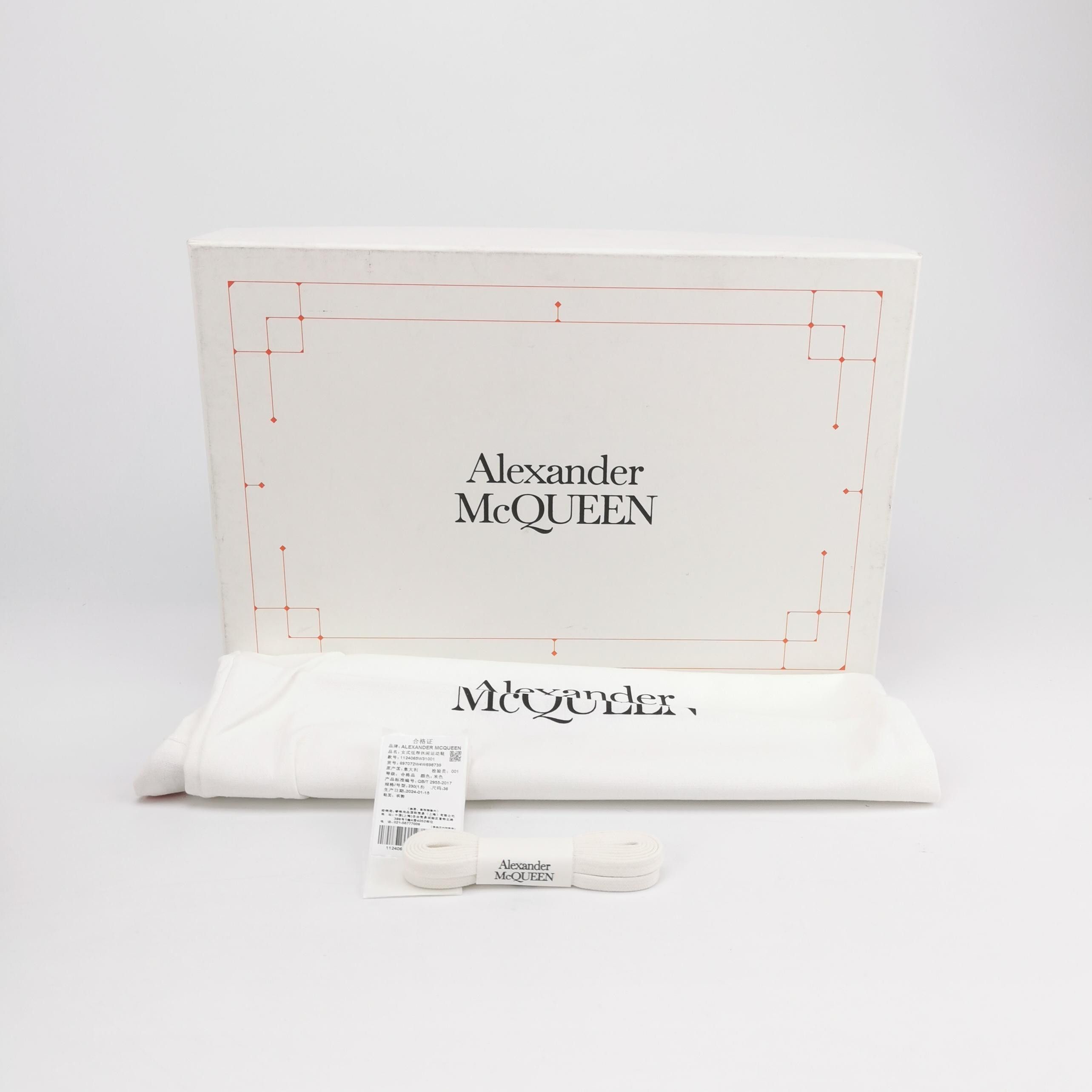 Alexander McQueen Alexander McQueen Women 6 Lowtop Sneakers Size US 6 / IT 36 - 6 Thumbnail