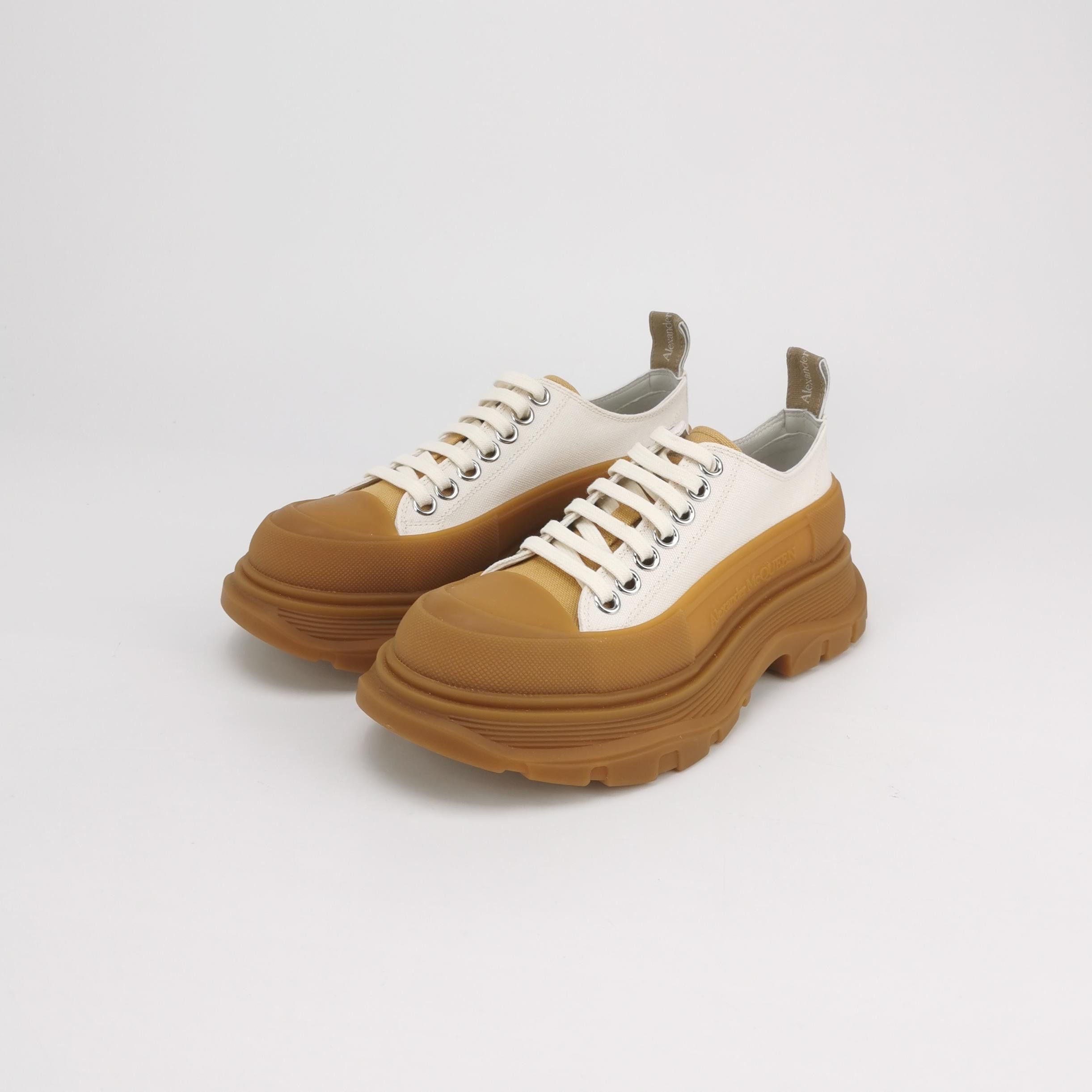 Alexander McQueen Alexander McQueen Women 6 Lowtop Sneakers Size US 6 / IT 36 - 2 Thumbnail