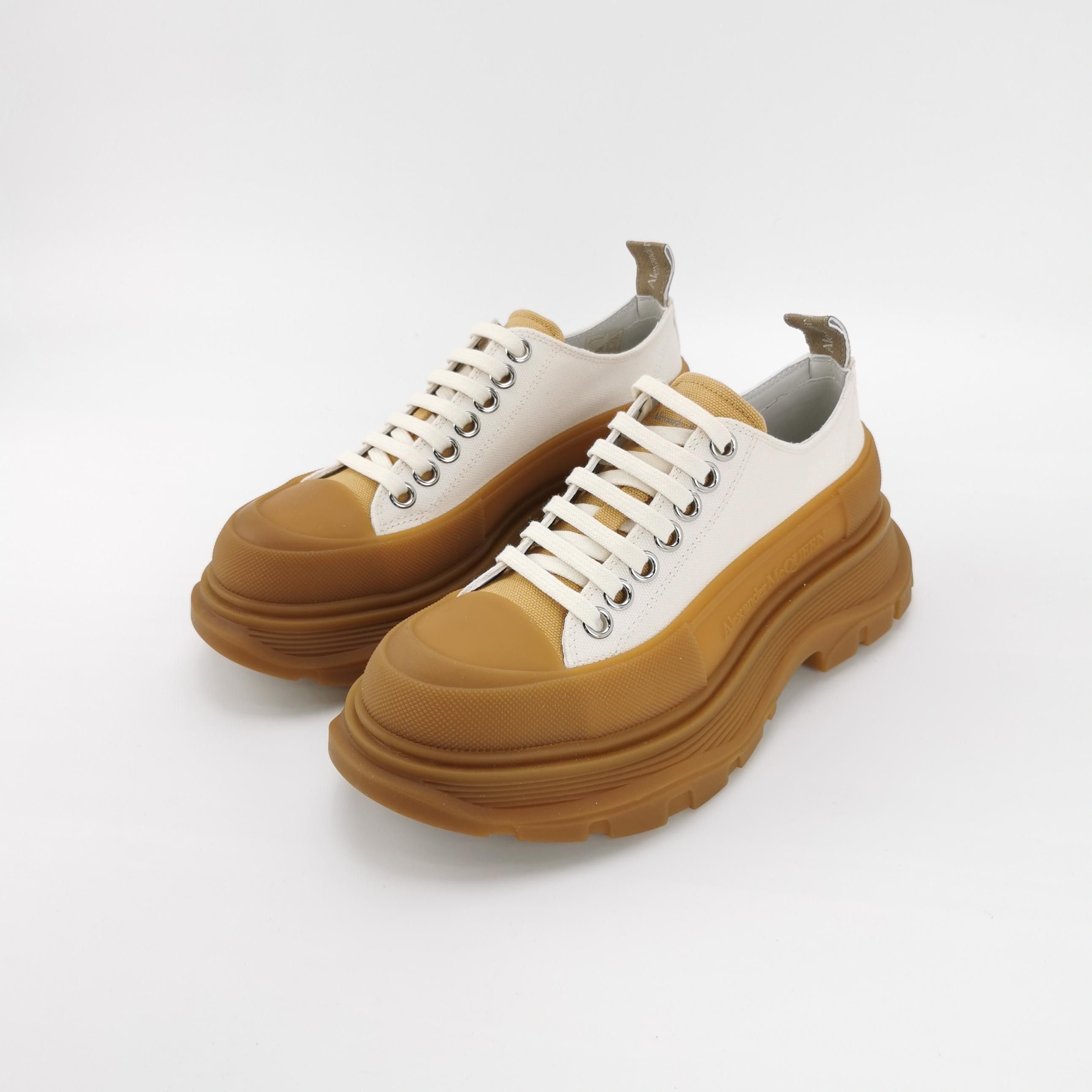 Alexander McQueen Alexander McQueen Women 6 Lowtop Sneakers Size US 6 / IT 36 - 2 Thumbnail