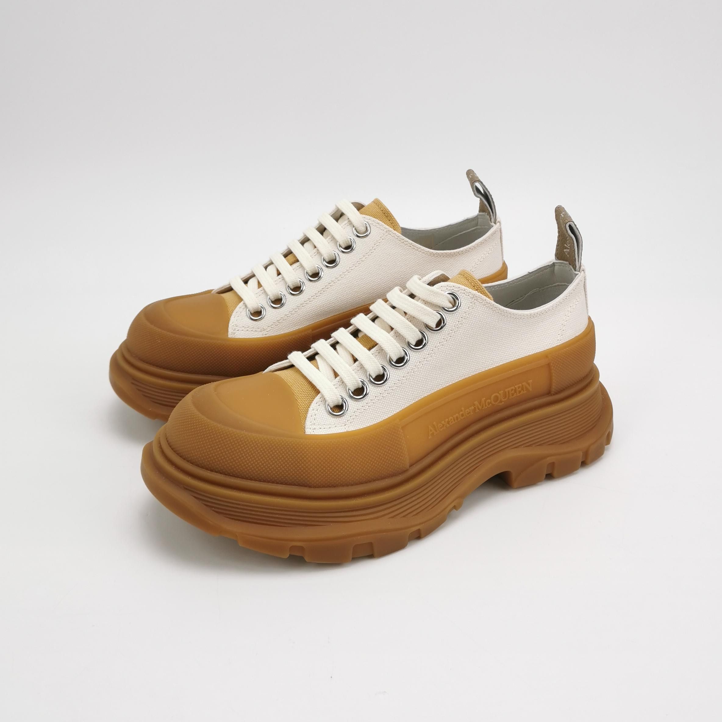 Alexander McQueen Alexander McQueen Women 6 Lowtop Sneakers Size US 6 / IT 36 - 2 Thumbnail