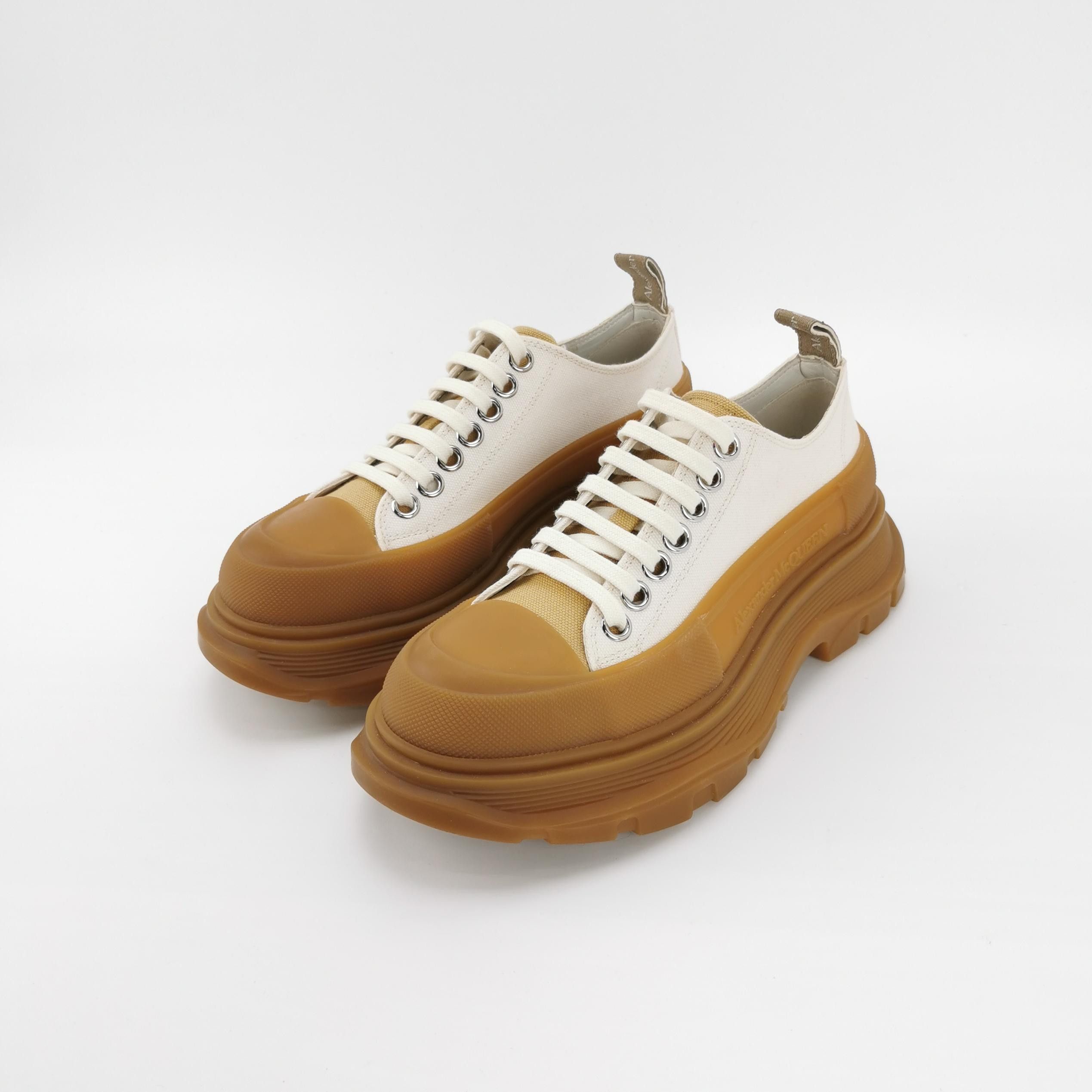 Alexander McQueen Alexander McQueen Women 6 Lowtop Sneakers Size US 6 / IT 36 - 2 Thumbnail