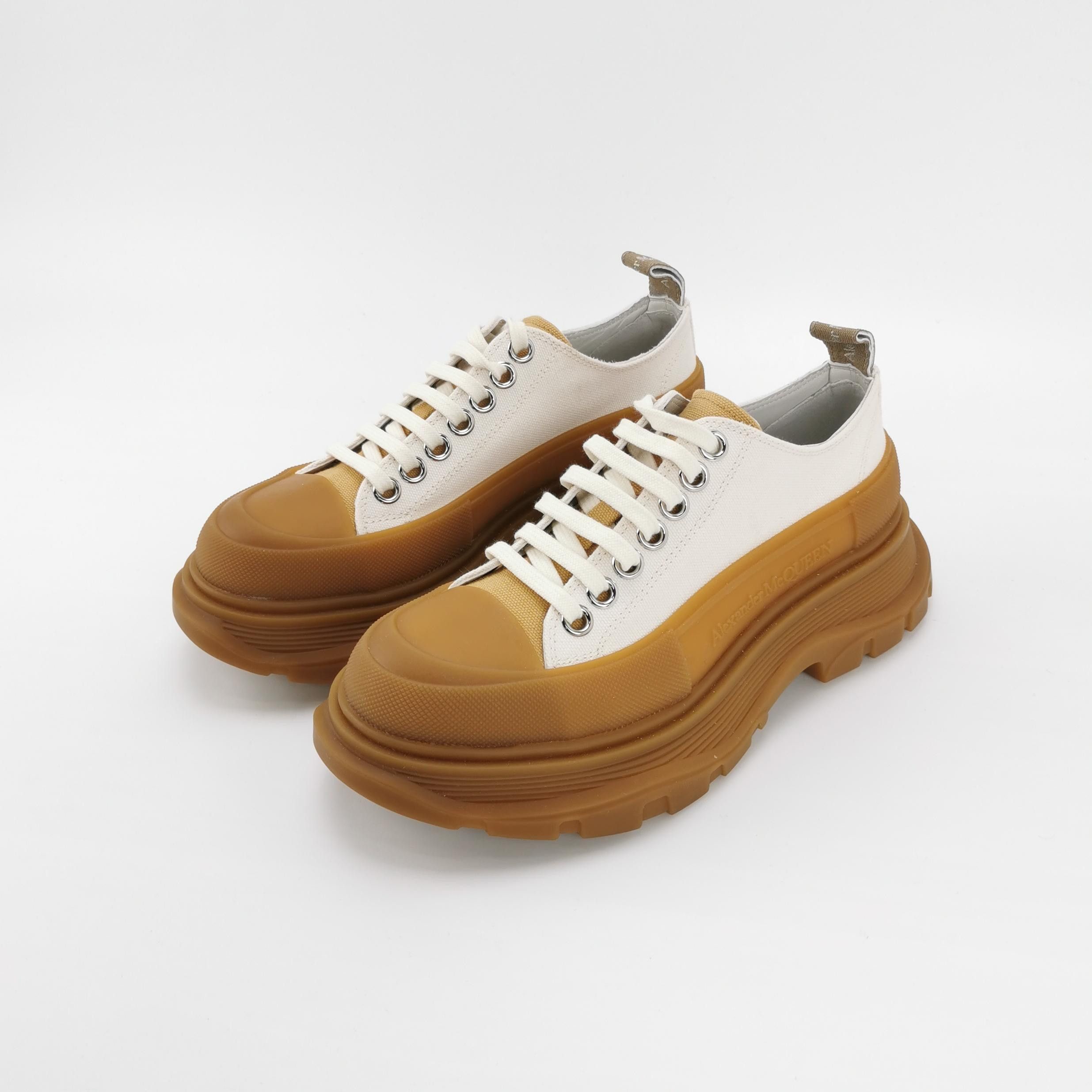 Alexander McQueen Alexander McQueen Women 6 Lowtop Sneakers Size US 6 / IT 36 - 2 Thumbnail