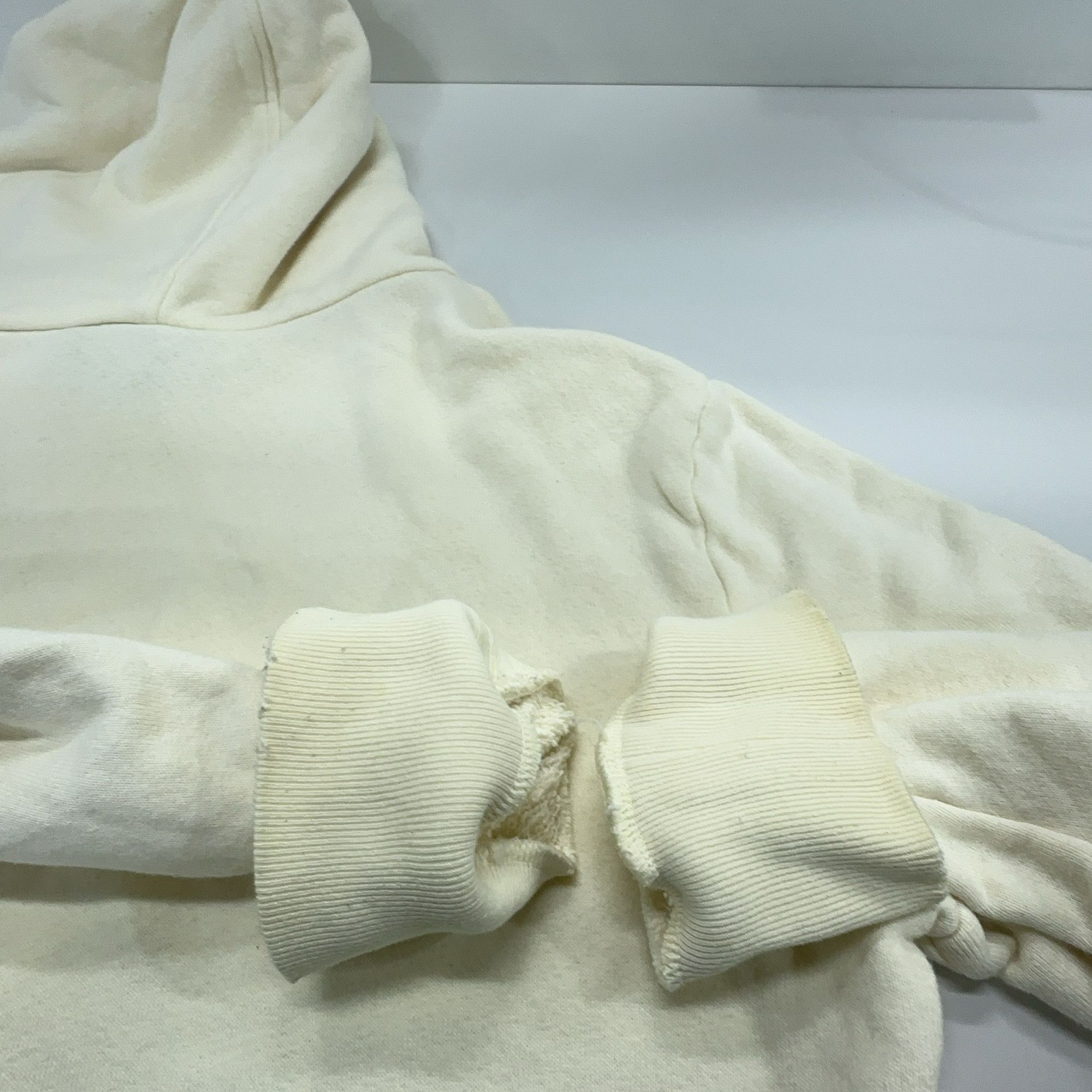 Gucci Gucci Logo Print Hoodie Size L Size US L / EU 52-54 / 3 - 15 Thumbnail