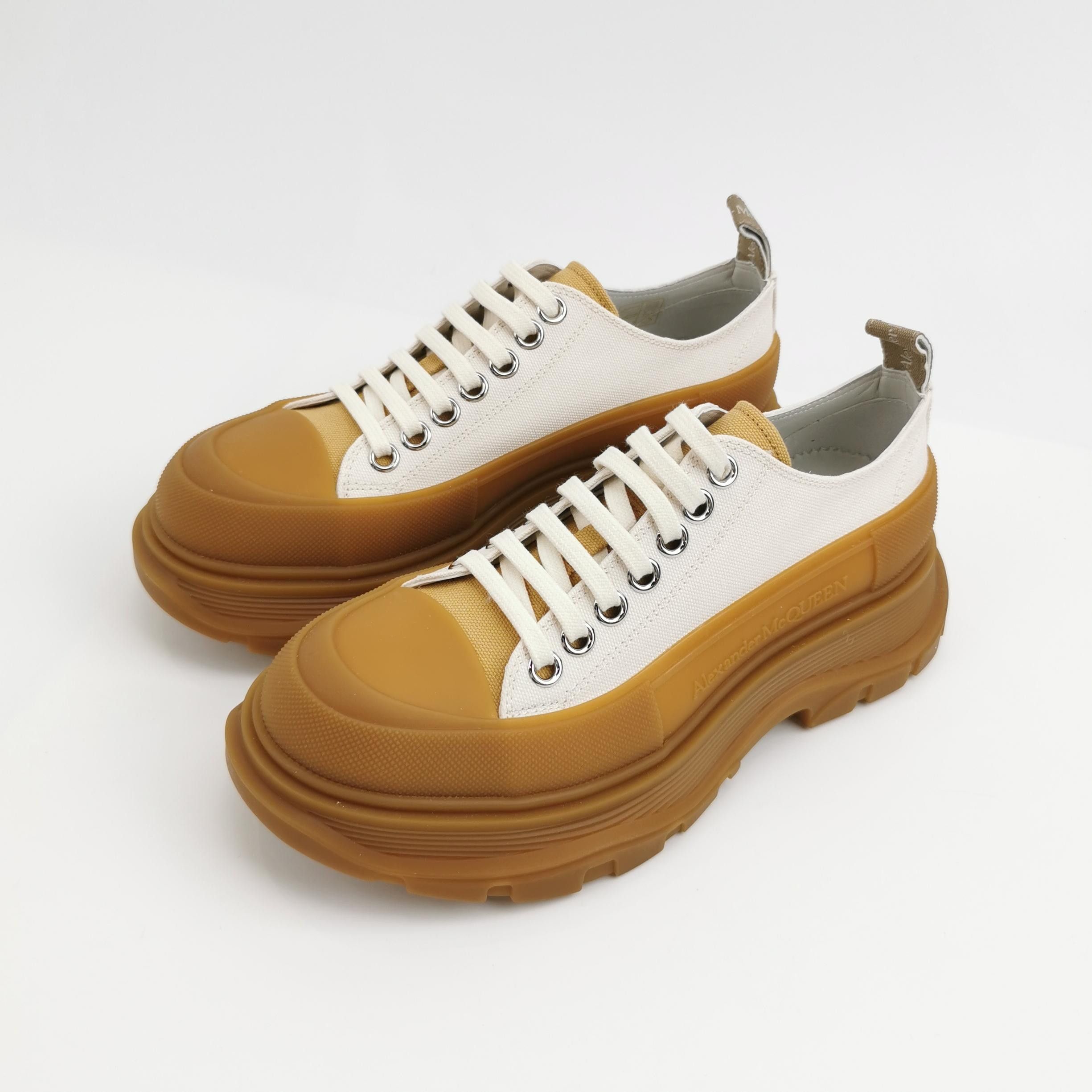 Alexander McQueen Alexander McQueen Women 8 Lowtop Sneakers Size US 8 / IT 38 - 2 Thumbnail