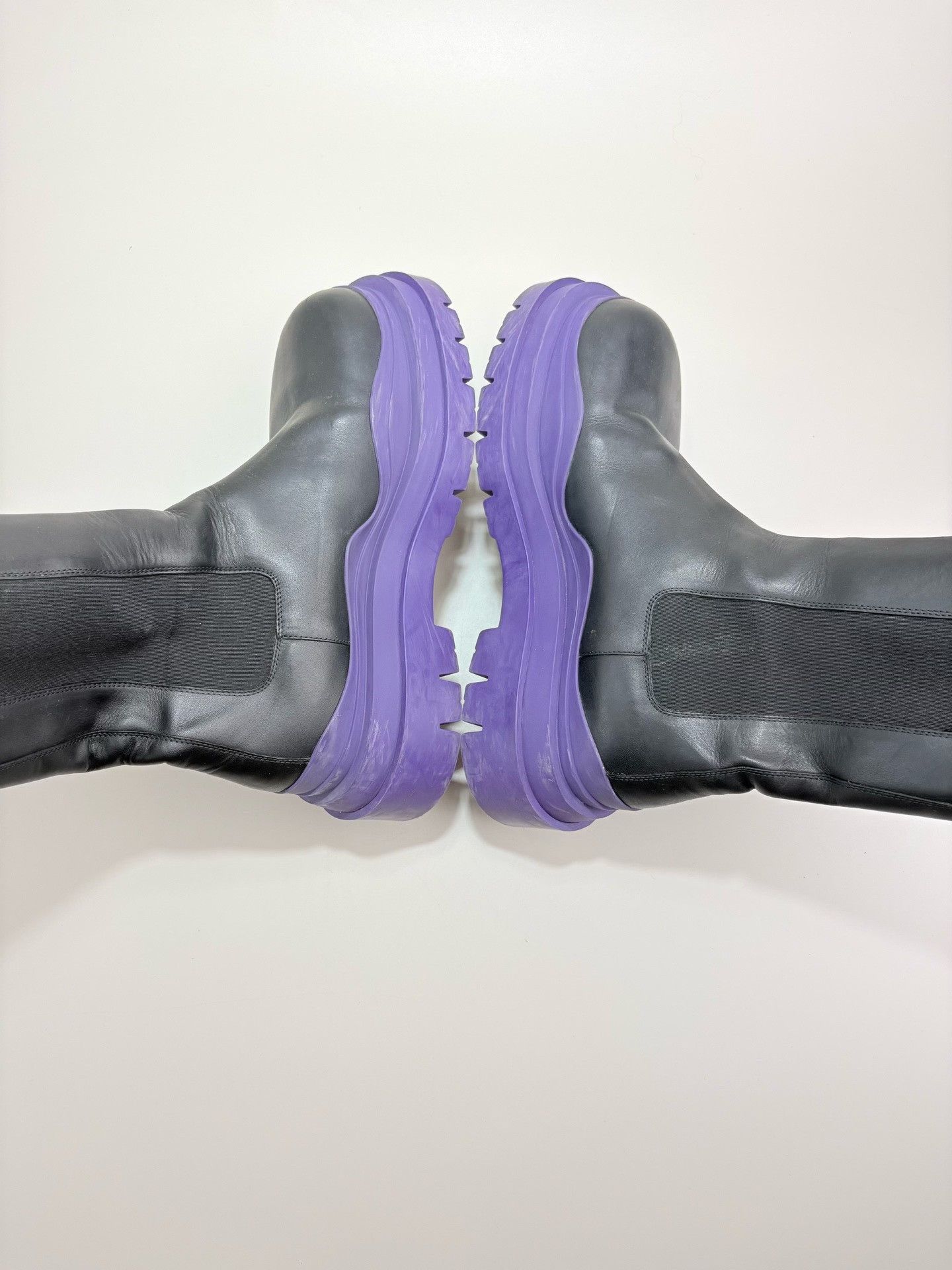 Bottega Veneta Bottega Veneta Tire Purple Sole Boots 38 Size US 8 / IT 38 - 6 Thumbnail