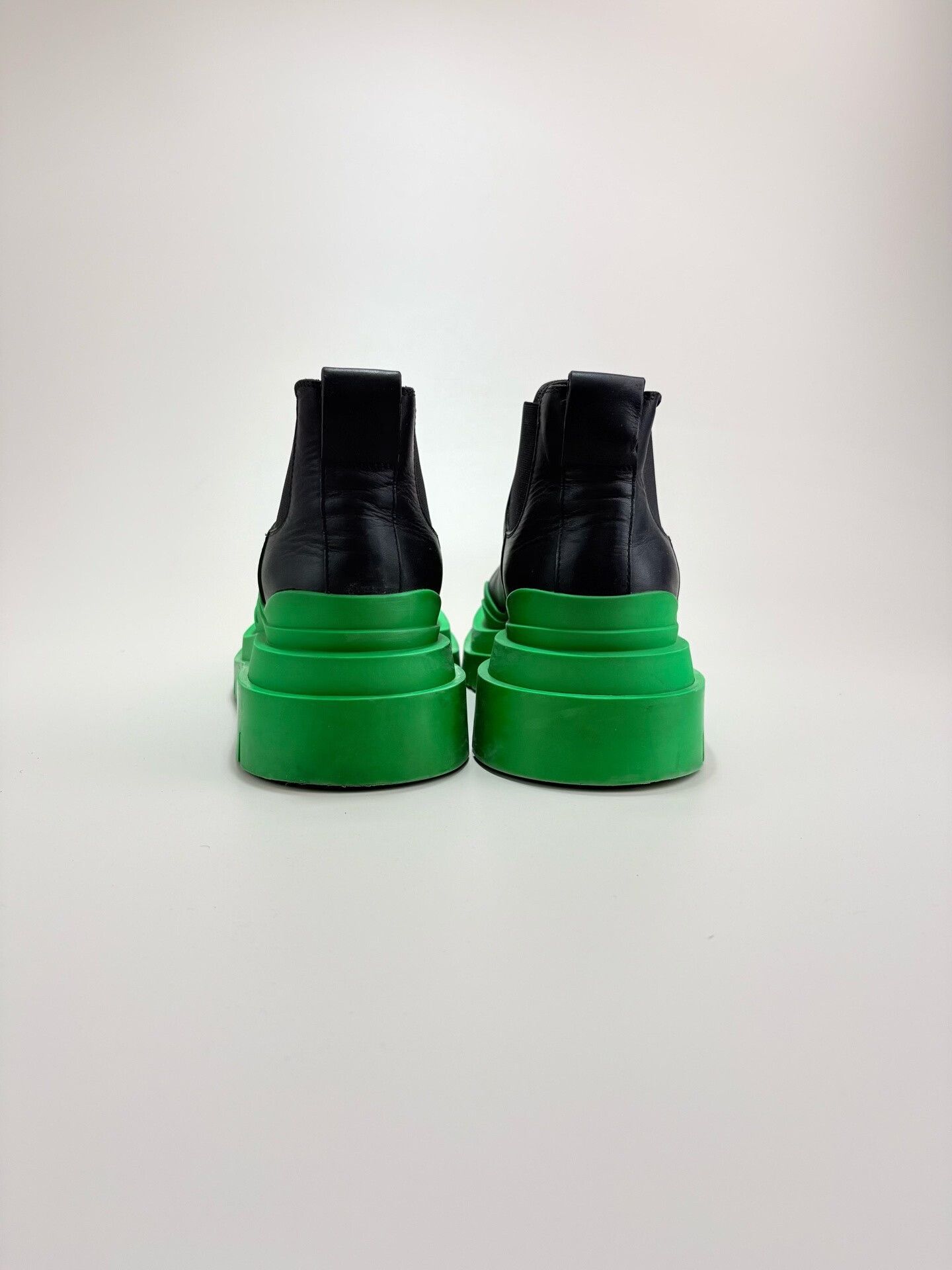 Bottega Veneta Bottega Veneta Green Sole Chelsea Boots 38 Size US 8 / IT 38 - 4 Thumbnail
