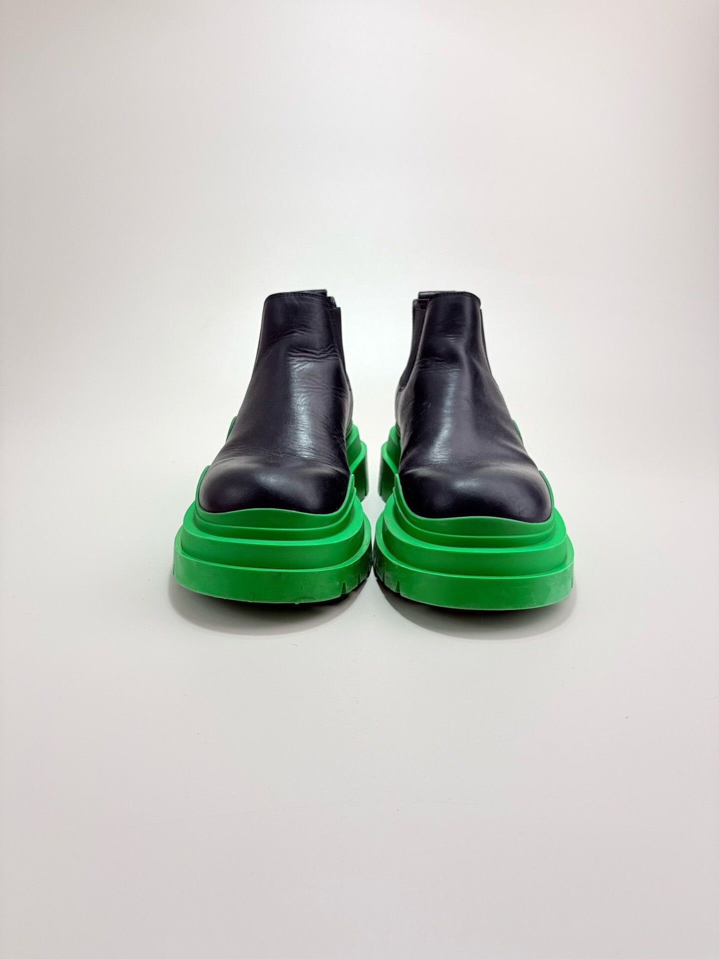 Bottega Veneta Bottega Veneta Green Sole Chelsea Boots 38 Size US 8 / IT 38 - 3 Thumbnail