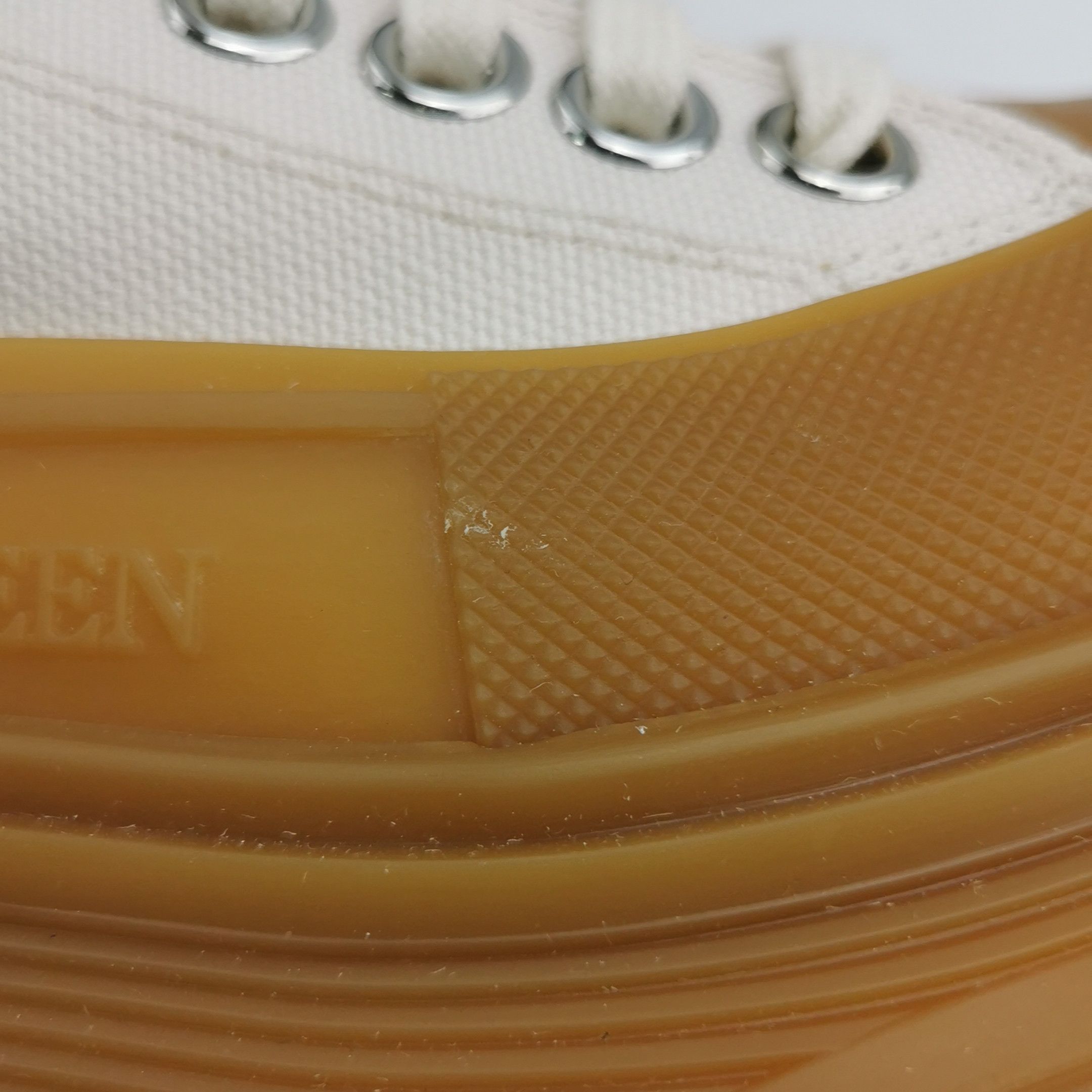 Alexander McQueen Alexander McQueen Women 6 Lowtop Sneakers Size US 6 / IT 36 - 8 Thumbnail