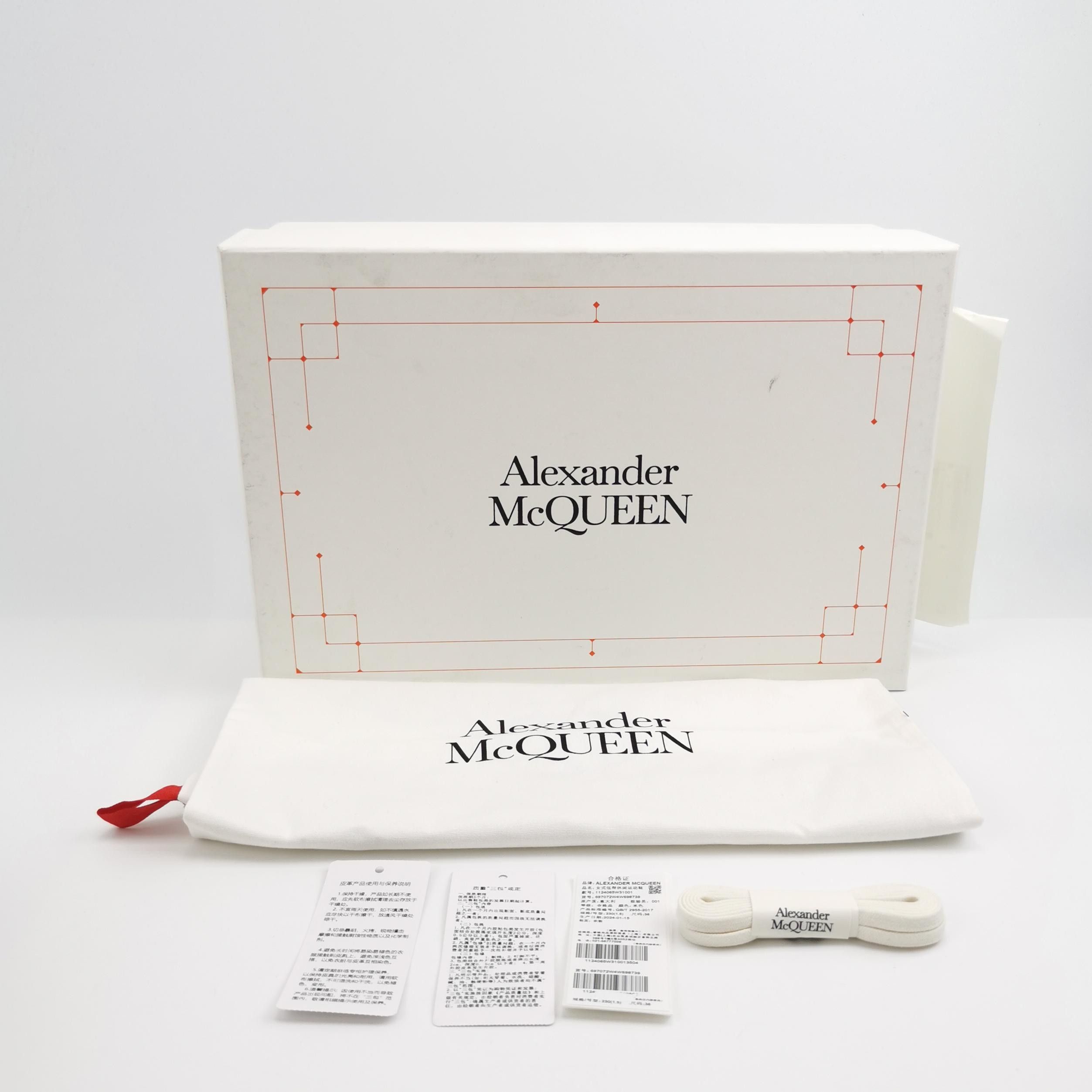Alexander McQueen Alexander McQueen Women 6 Lowtop Sneakers Size US 6 / IT 36 - 6 Thumbnail