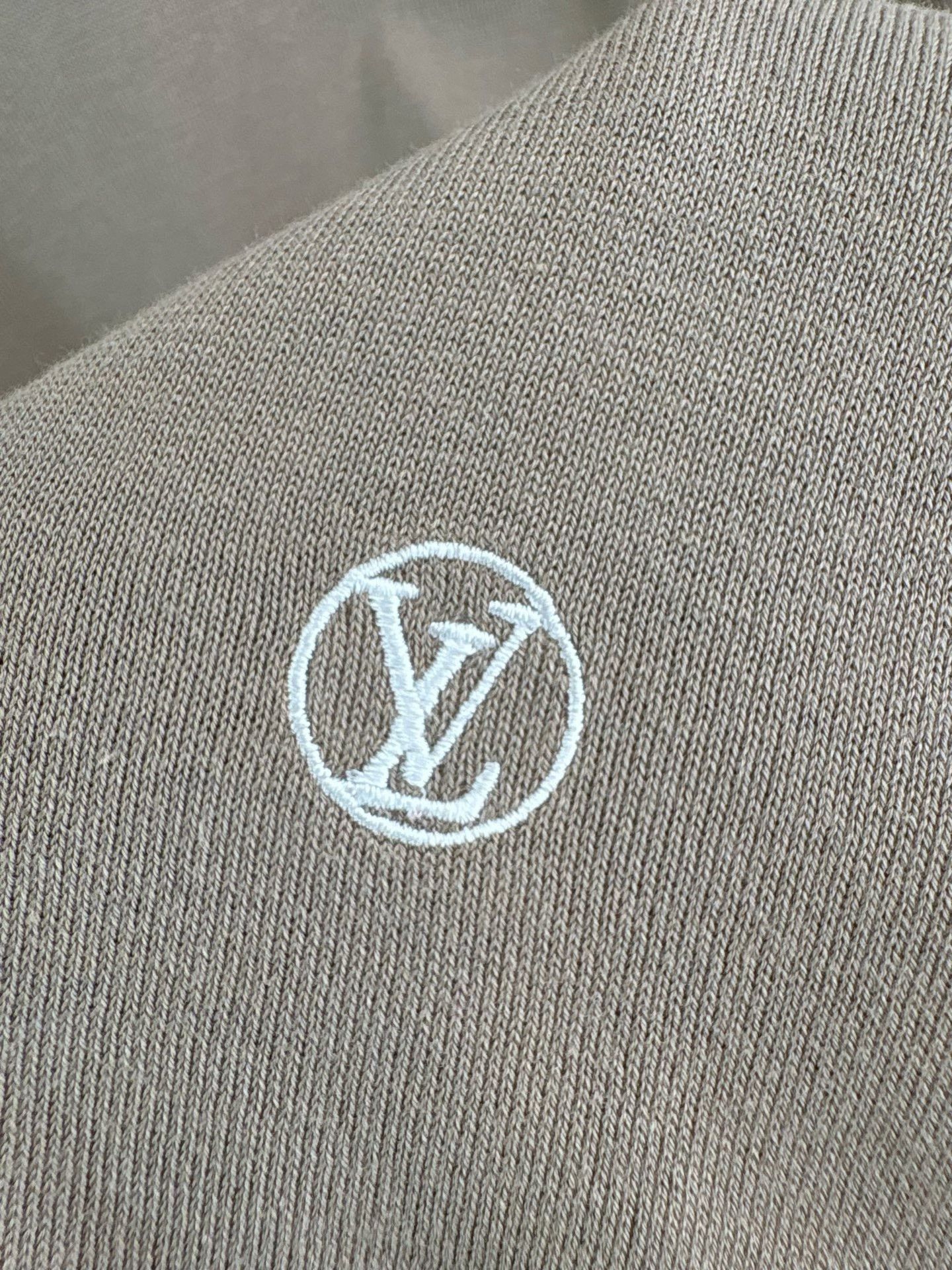 Louis Vuitton Louis Vuitton Embroidered Logo Knit Sweater XXL Size US XXL / EU 58 / 5 - 4 Thumbnail
