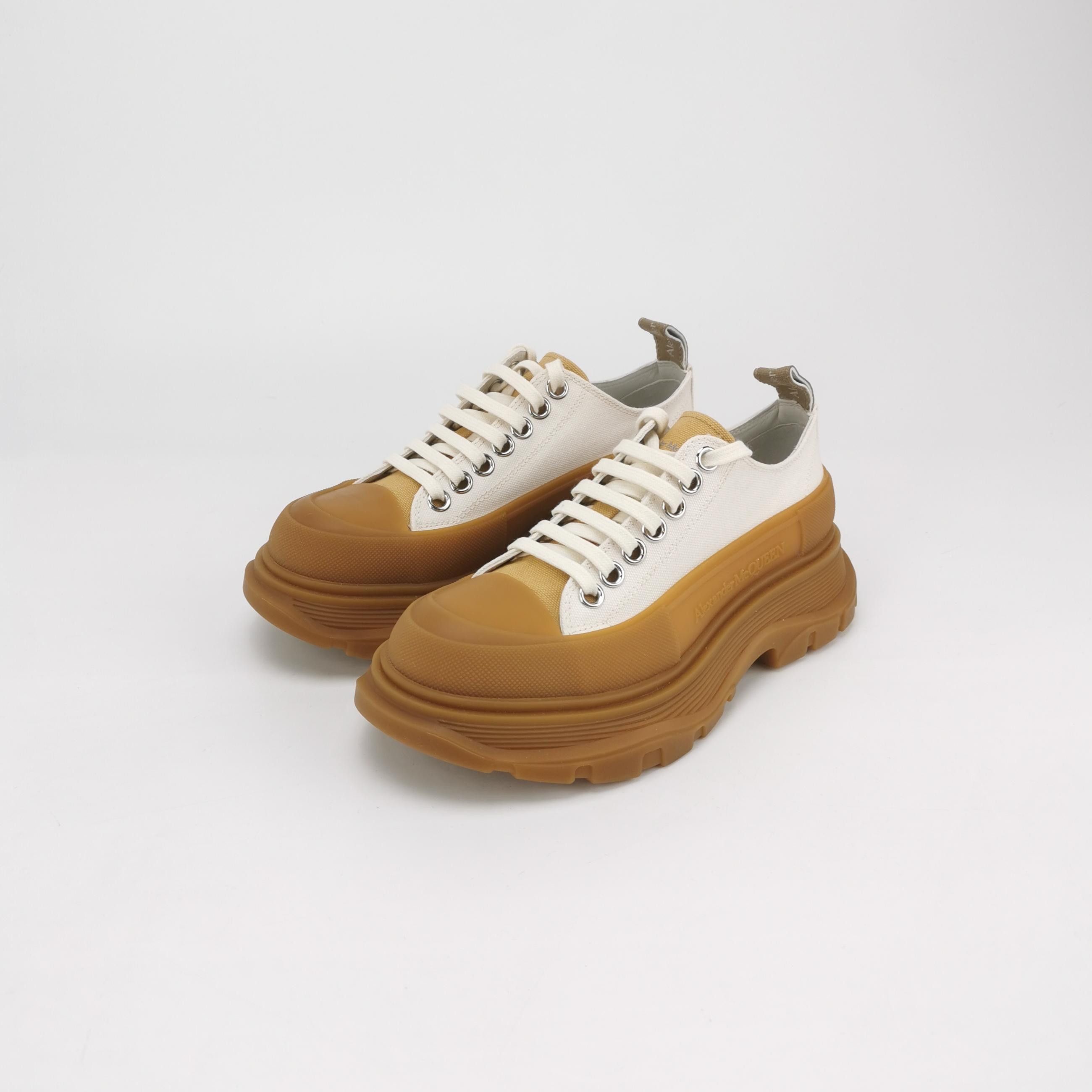 Alexander McQueen Alexander McQueen Women 6 Lowtop Sneakers Size US 6 / IT 36 - 2 Thumbnail