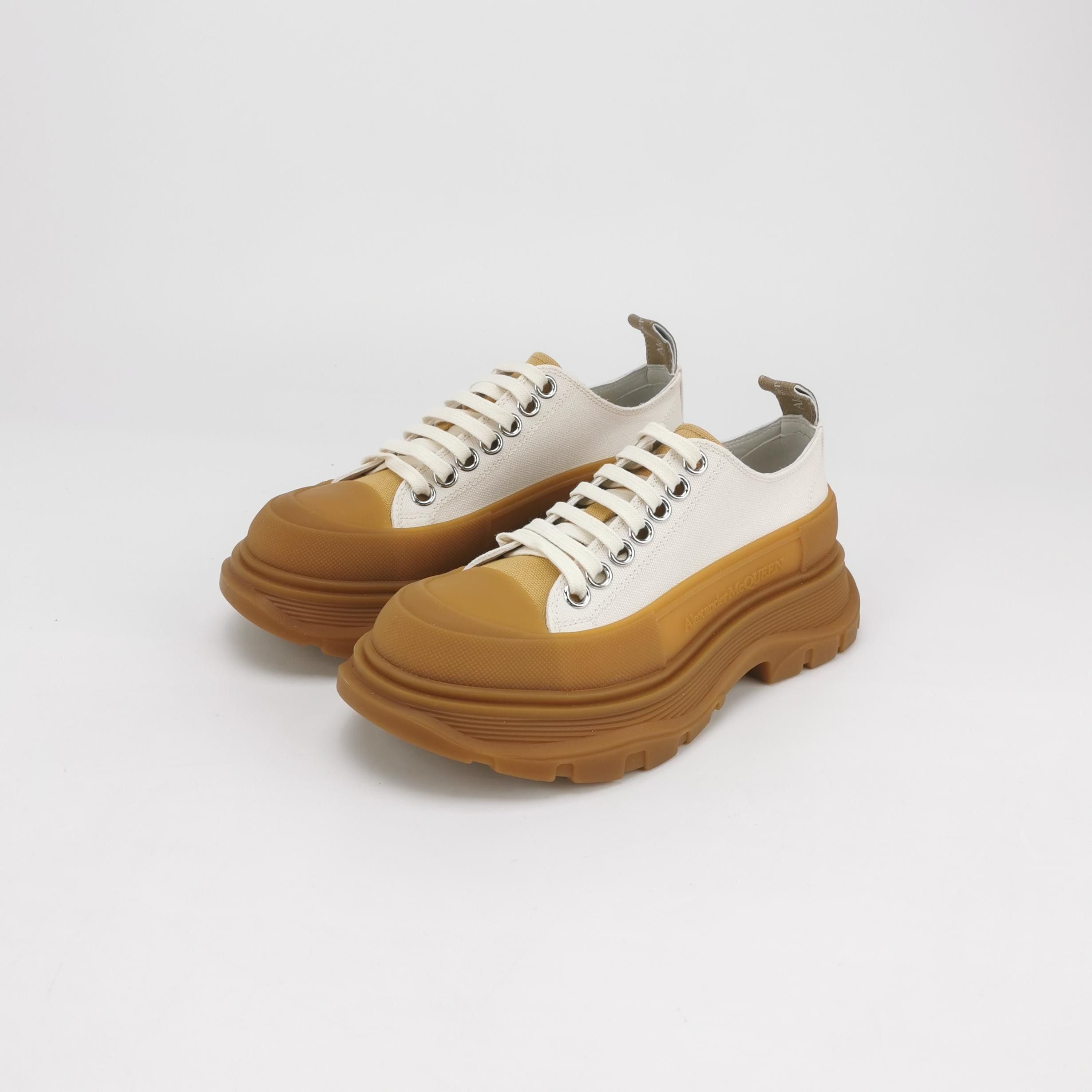 Alexander McQueen Alexander McQueen Women 5 Lowtop Sneakers Size US 5 / IT 35 - 2 Thumbnail