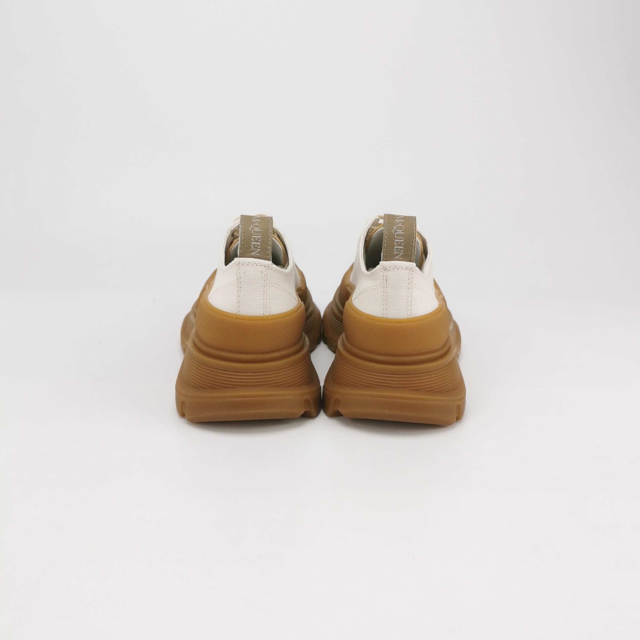 Alexander McQueen Alexander McQueen Women 5 Lowtop Sneakers Size US 5 / IT 35 - 4 Thumbnail