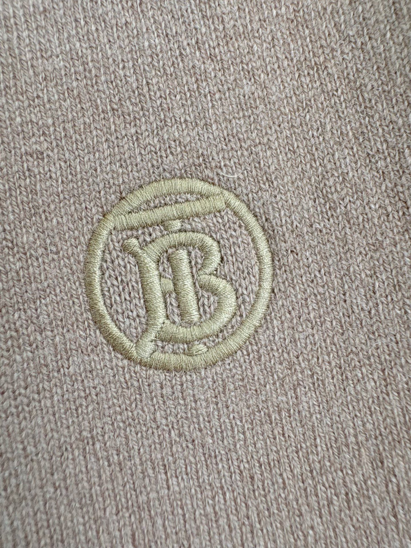 Burberry Burberry Cashmere TB Logo Joggers S Size 28" / US 6 / IT 42 - 4 Thumbnail