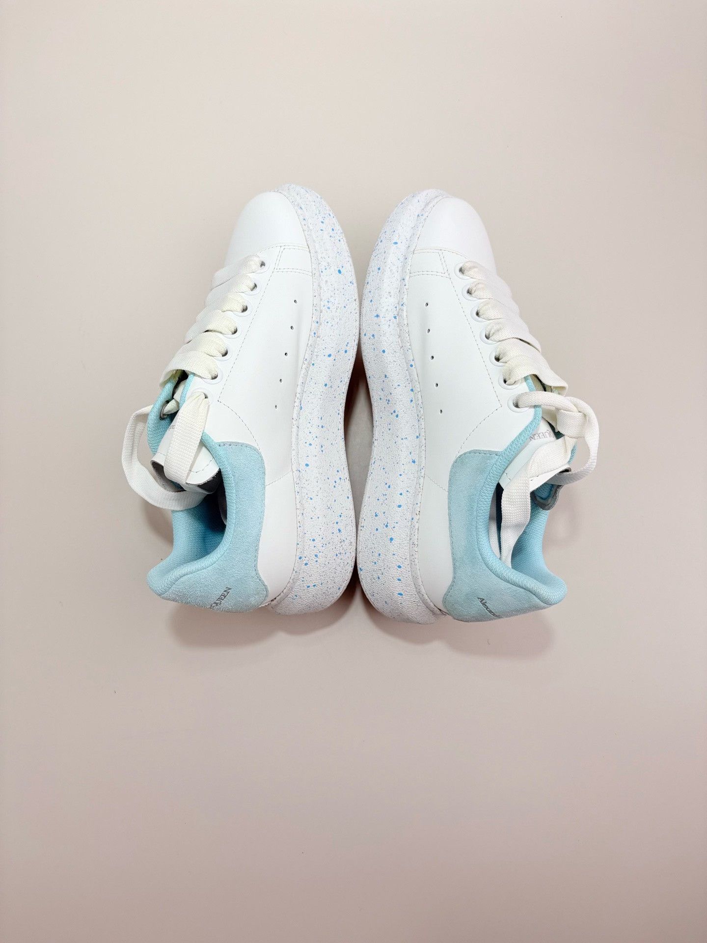 Alexander McQueen Alexander McQueen Blue Splatter Oversized Sneakers 37 Size US 7 / IT 37 - 6 Thumbnail