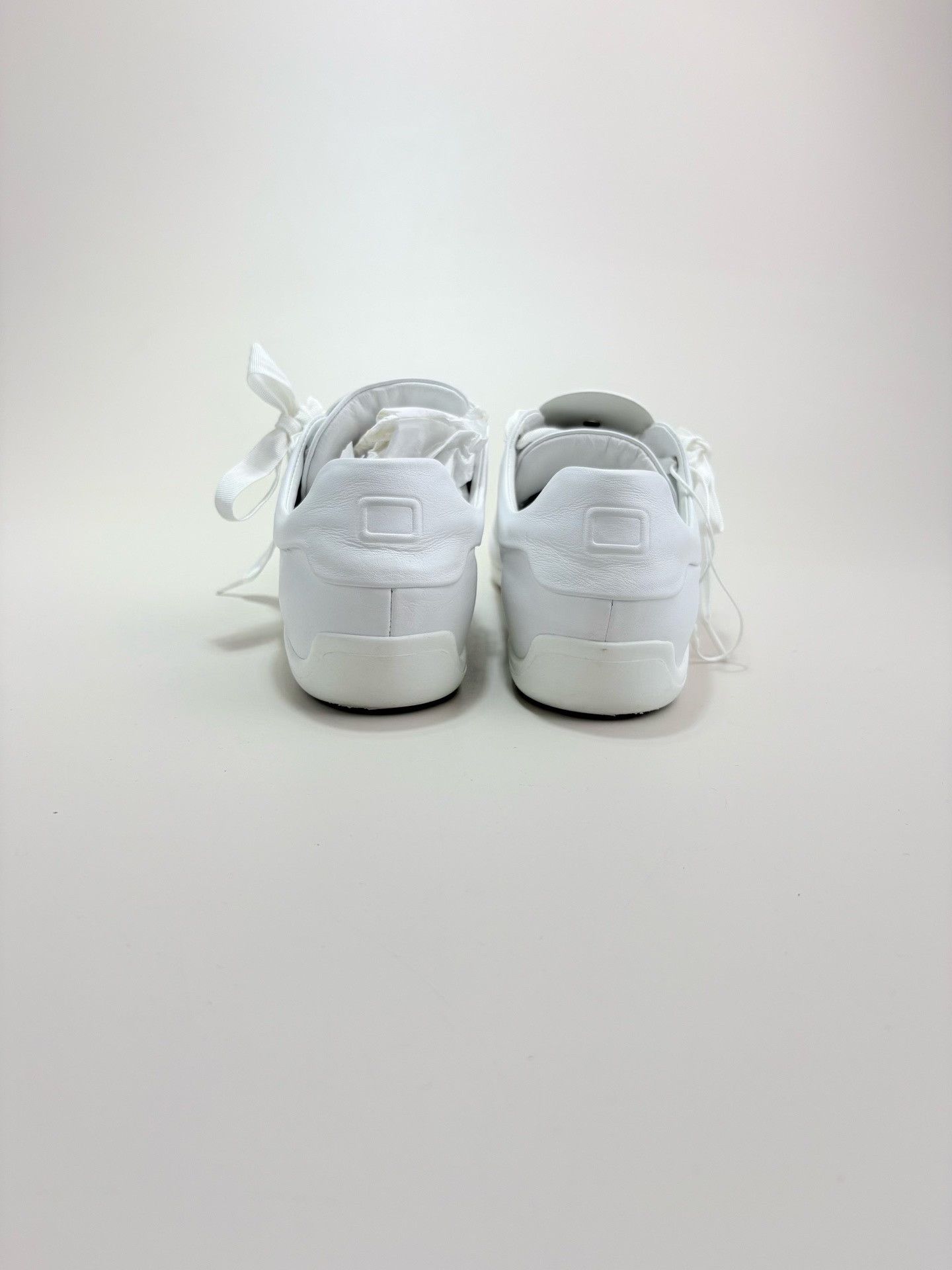 Roger Vivier Roger Vivier Crystal Sunflower Buckle Sneakers 36.5 Size US 6.5 / IT 36.5 - 4 Thumbnail