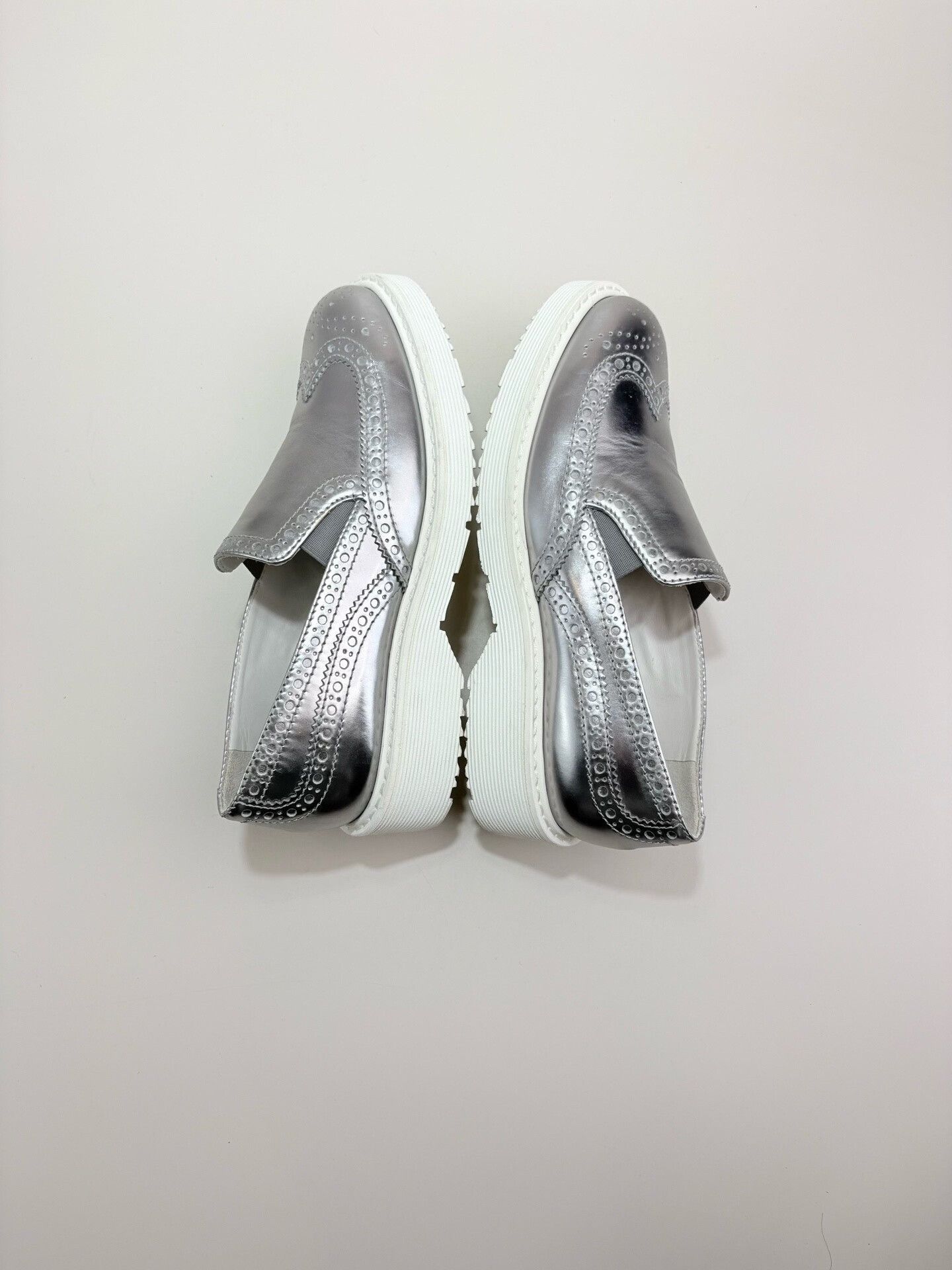 Prada Prada Silver Brogue Slip On Shoes Size 36 Size US 6 / IT 36 - 6 Thumbnail