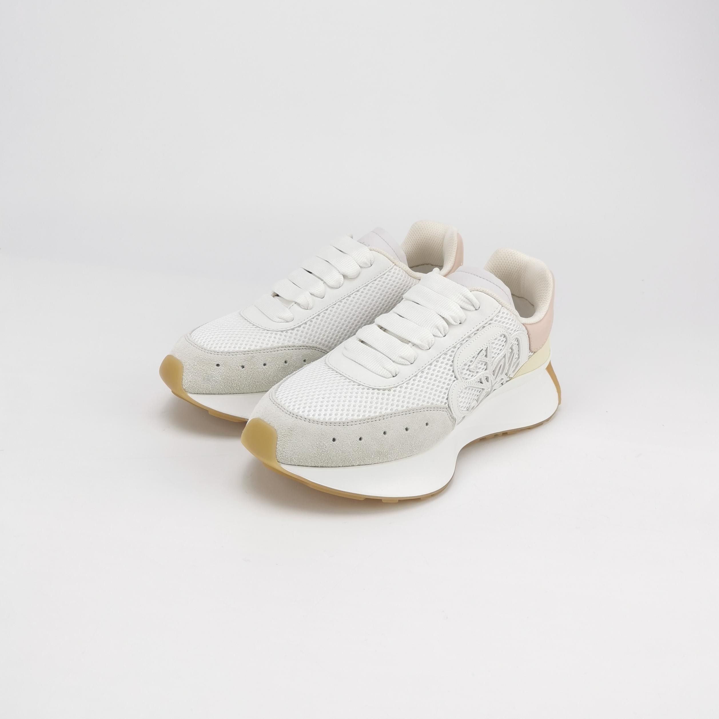 Alexander McQueen Alexander McQueen Women 7 Lowtop Sneakers Size US 7 / IT 37 - 2 Thumbnail