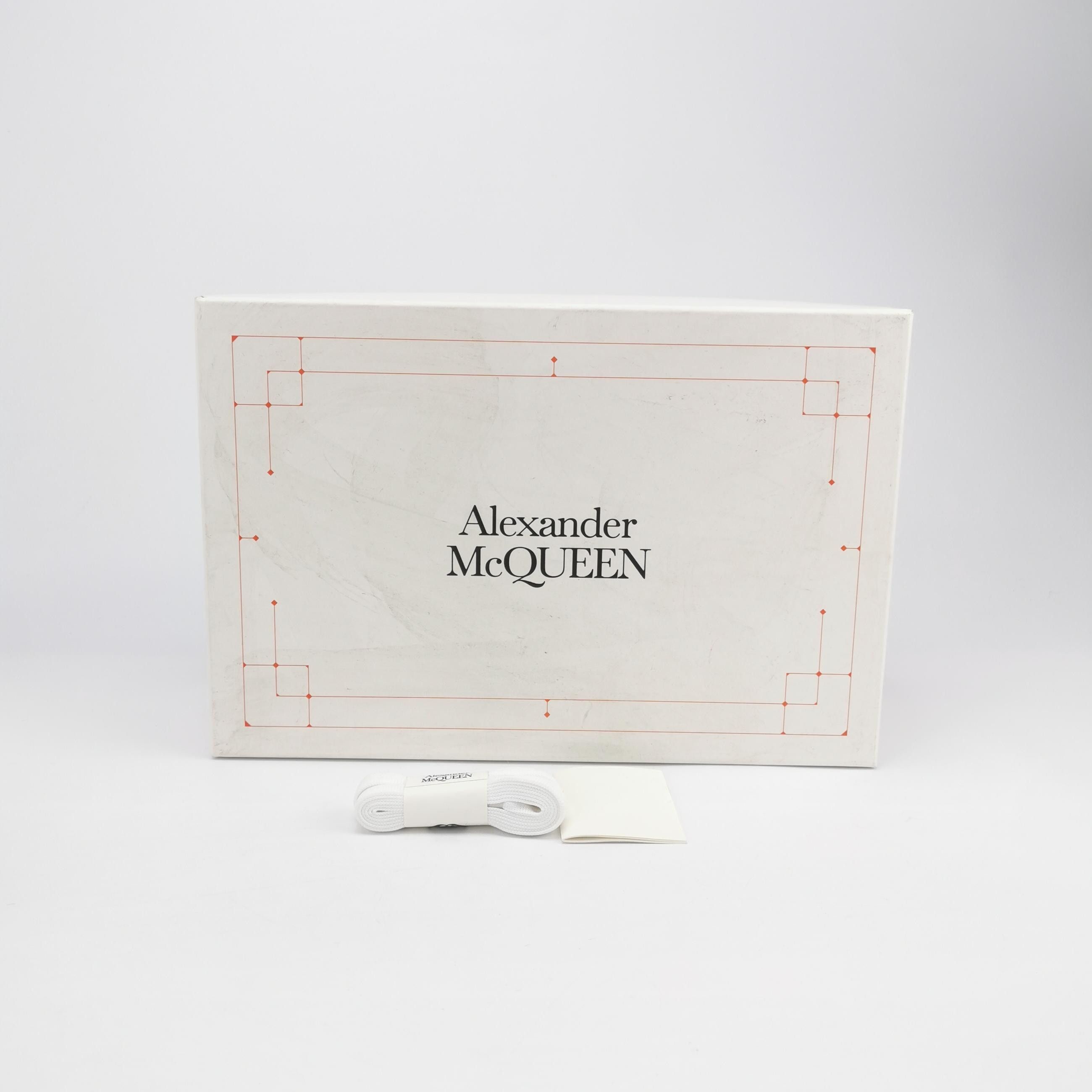 Alexander McQueen Alexander McQueen Women 7 Lowtop Sneakers Size US 7 / IT 37 - 6 Thumbnail