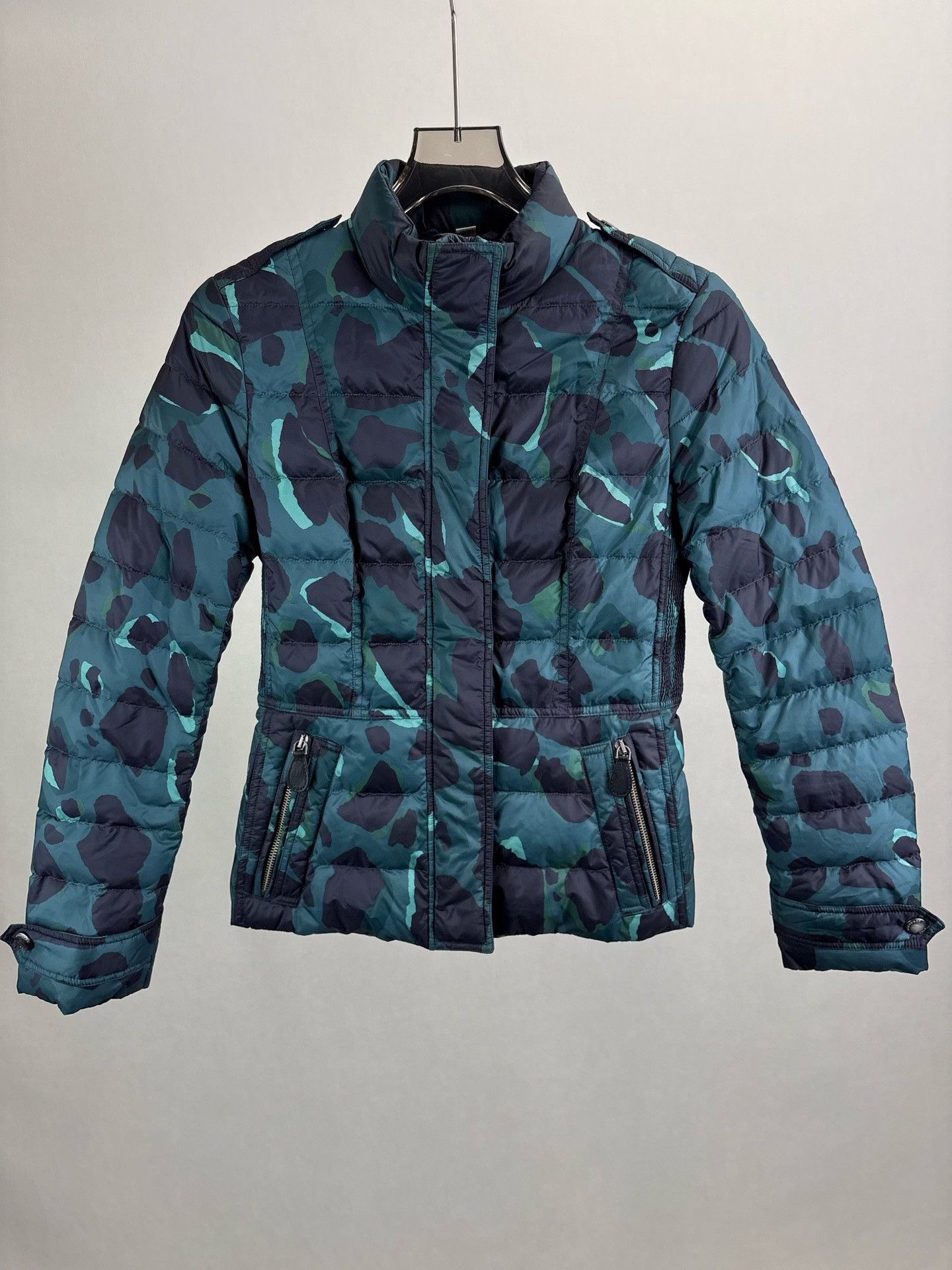 Burberry Burberry Brit Floral Camo Puffer Jacket Size S Size US S / EU 44-46 / 1 - 2 Thumbnail