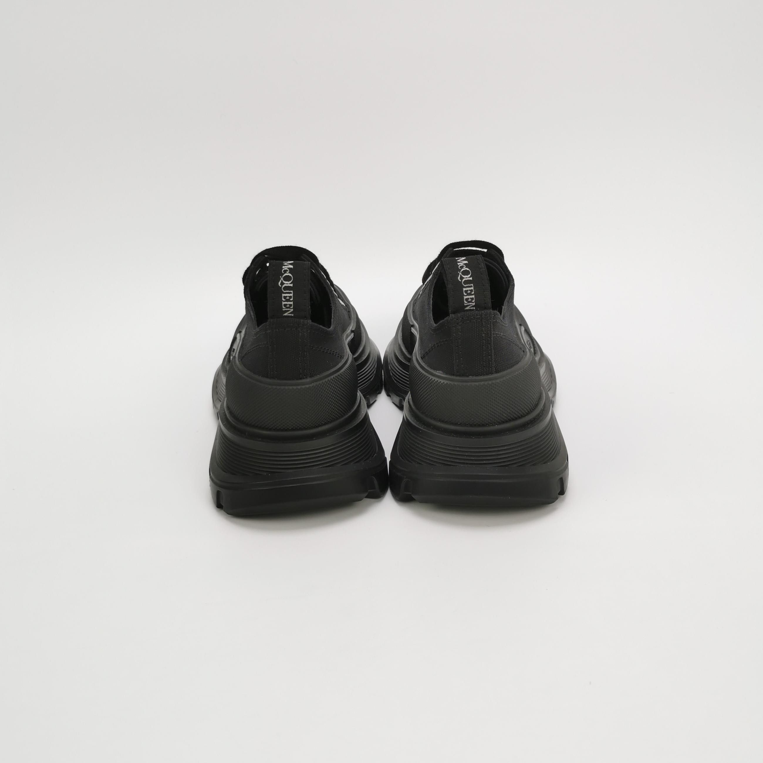 Alexander McQueen Alexander McQueen Women 5 Lowtop Sneakers Size US 5 / IT 35 - 4 Thumbnail