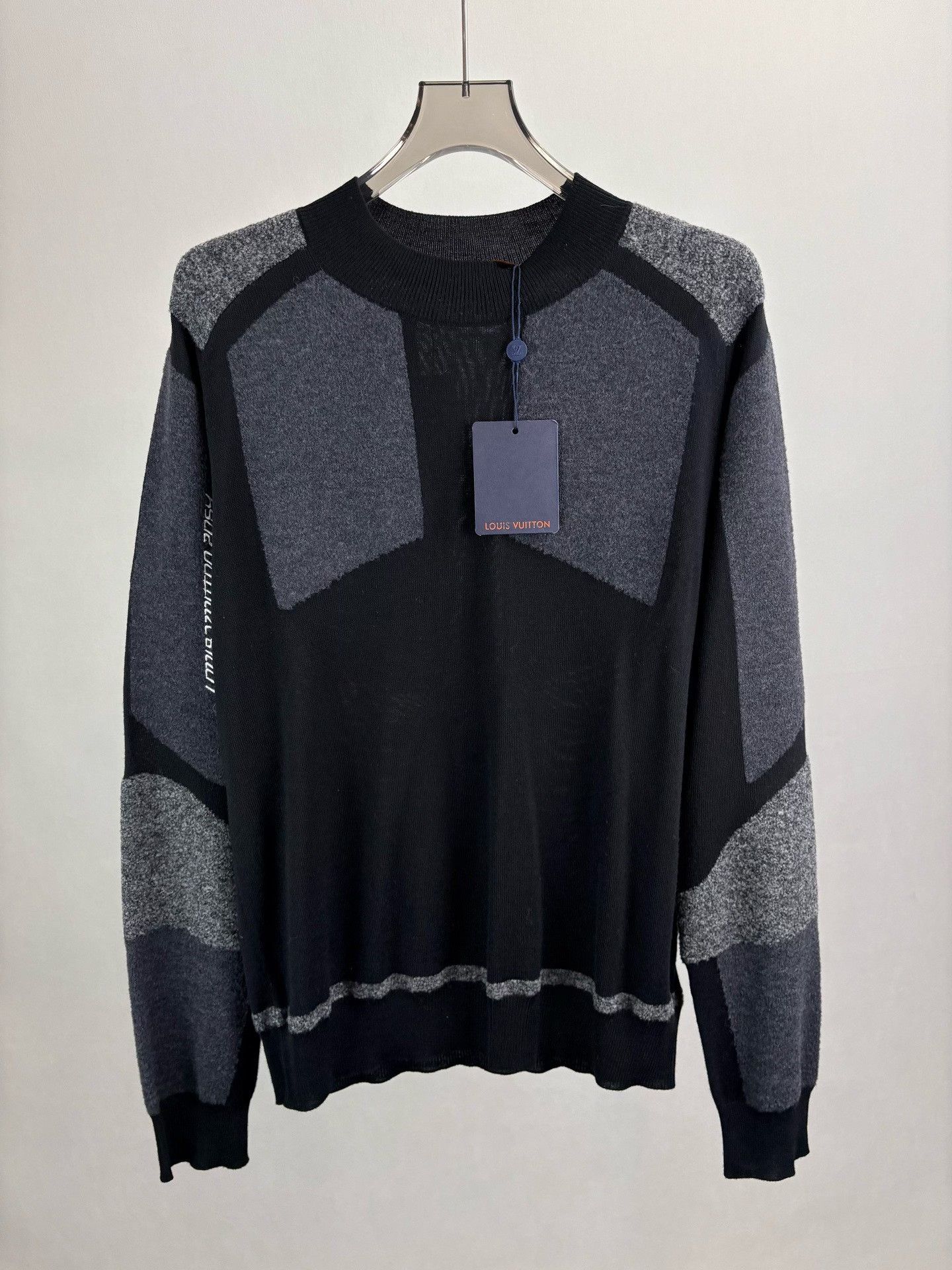 Louis Vuitton Louis Vuitton Paneled 2054 Knit Sweater XL Size US XL / EU 56 / 4 - 2 Thumbnail
