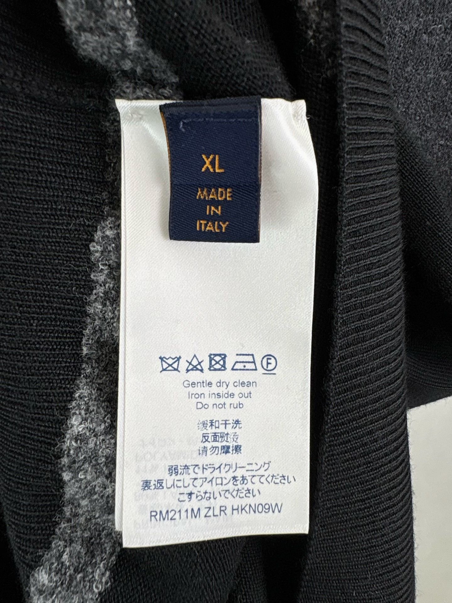 Louis Vuitton Louis Vuitton Paneled 2054 Knit Sweater XL Size US XL / EU 56 / 4 - 6 Thumbnail