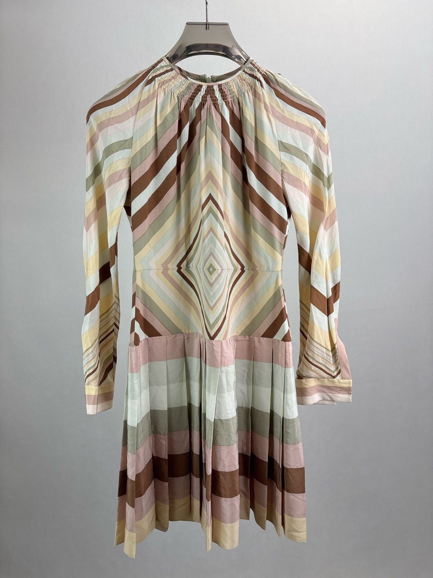 Valentino Valentino Geometric Diamond Pleated Dress 38 Size XS / US 0-2 / IT 36-38 - 2 Thumbnail