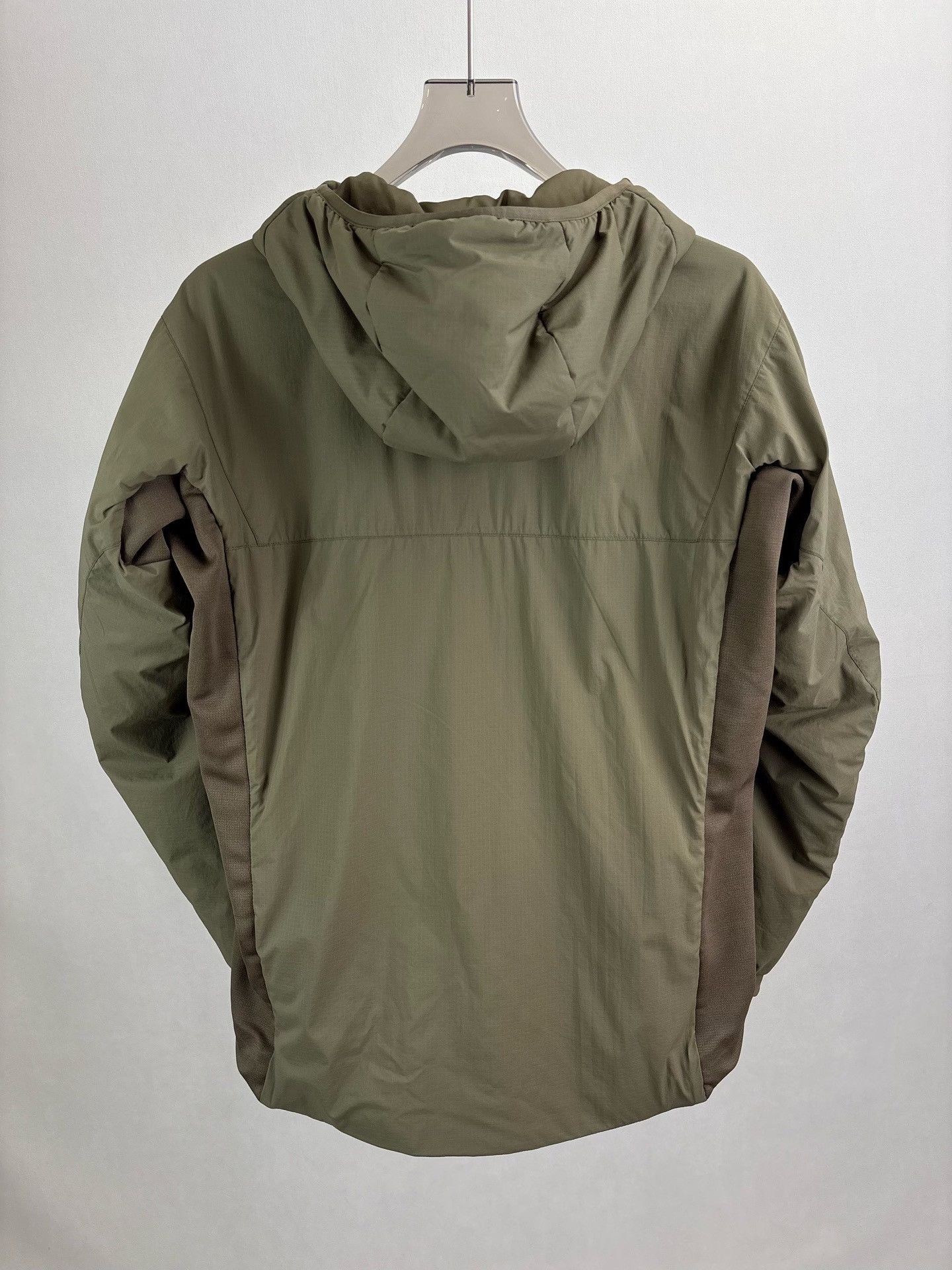 Arc'teryx Arc'teryx LEAF Atom Hoody LT Gen 2.1 Size S Size US S / EU 44-46 / 1 - 3 Thumbnail