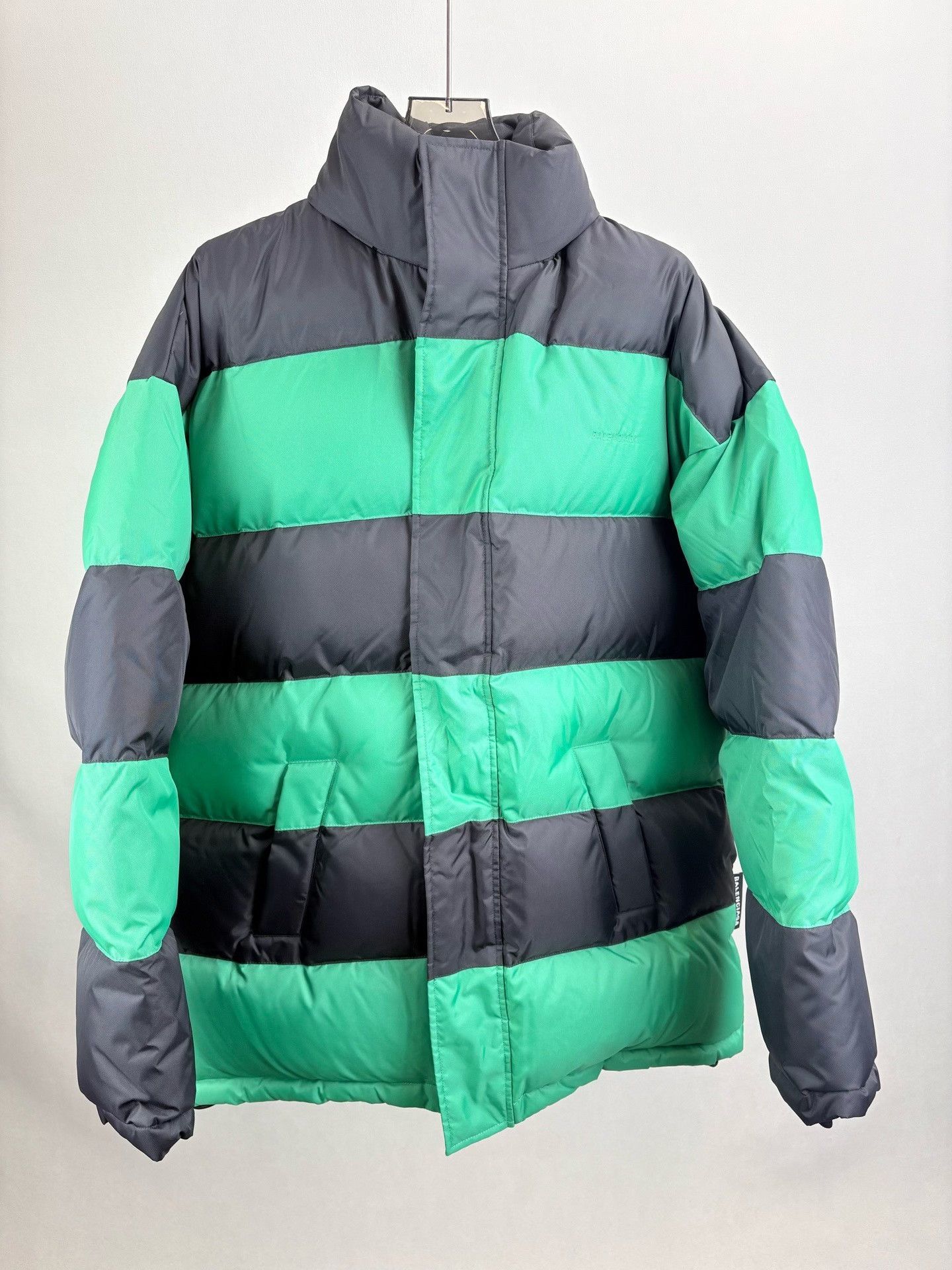 Balenciaga Balenciaga Colorblock Down Puffer Jacket 48 Size US M / EU 48-50 / 2 - 2 Thumbnail