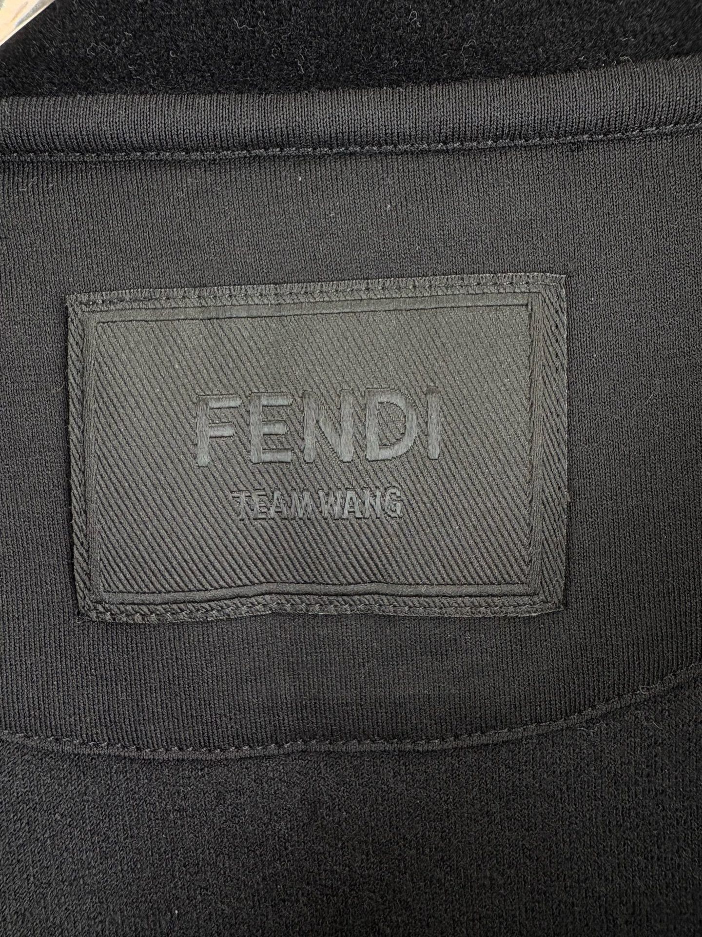 Fendi Fendi x Team Wang Chenille Logo Sweatshirt 50 Size US M / EU 48-50 / 2 - 5 Thumbnail
