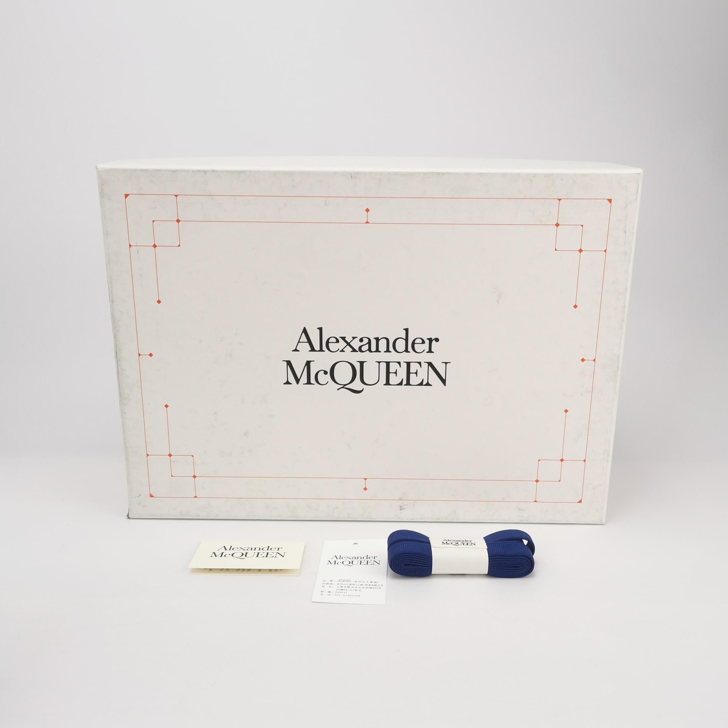 Alexander McQueen Alexander McQueen Women 7 Lowtop Sneakers Size US 7 / IT 37 - 6 Thumbnail