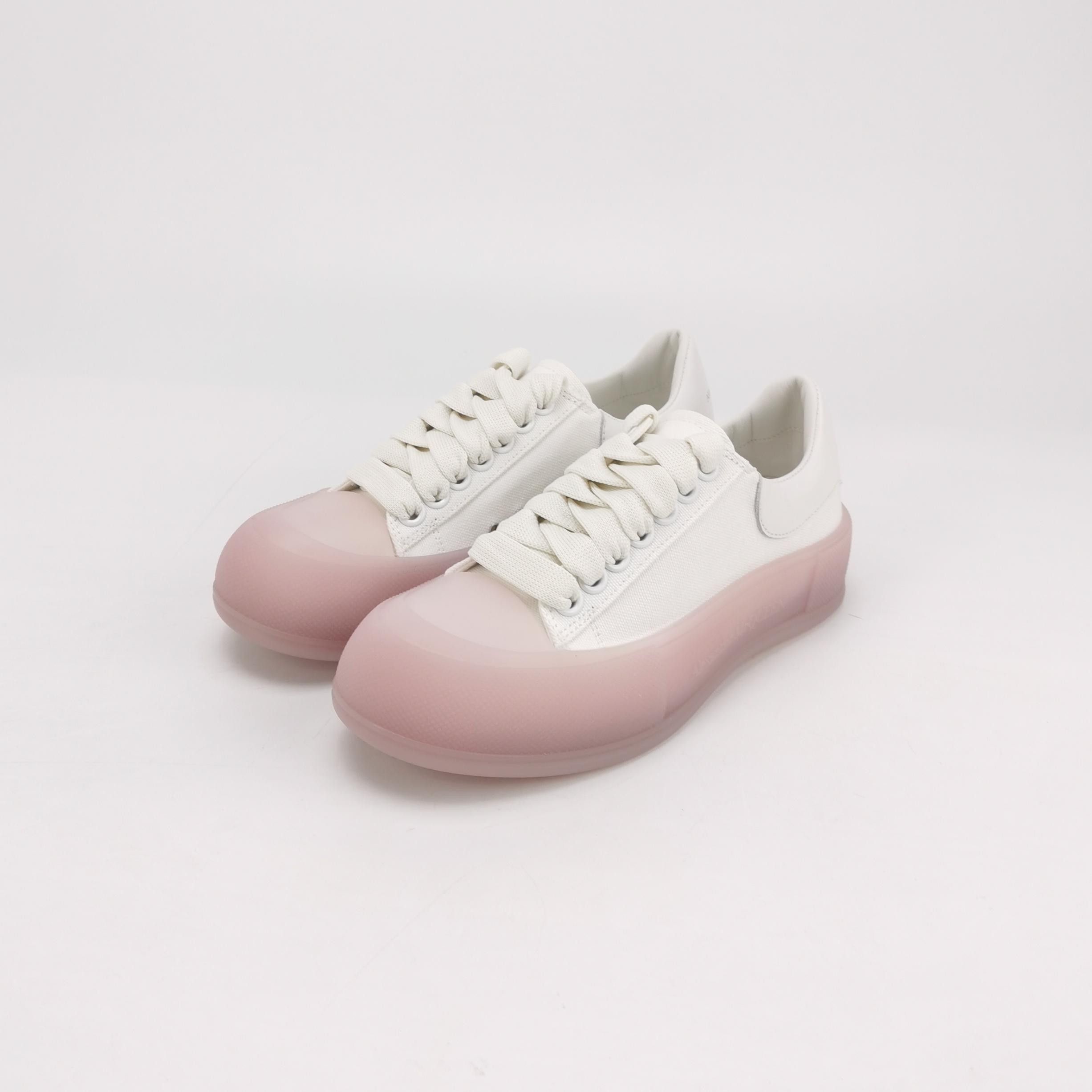 Alexander McQueen Alexander McQueen Women 5 Lowtop Sneakers Size US 5 / IT 35 - 2 Thumbnail