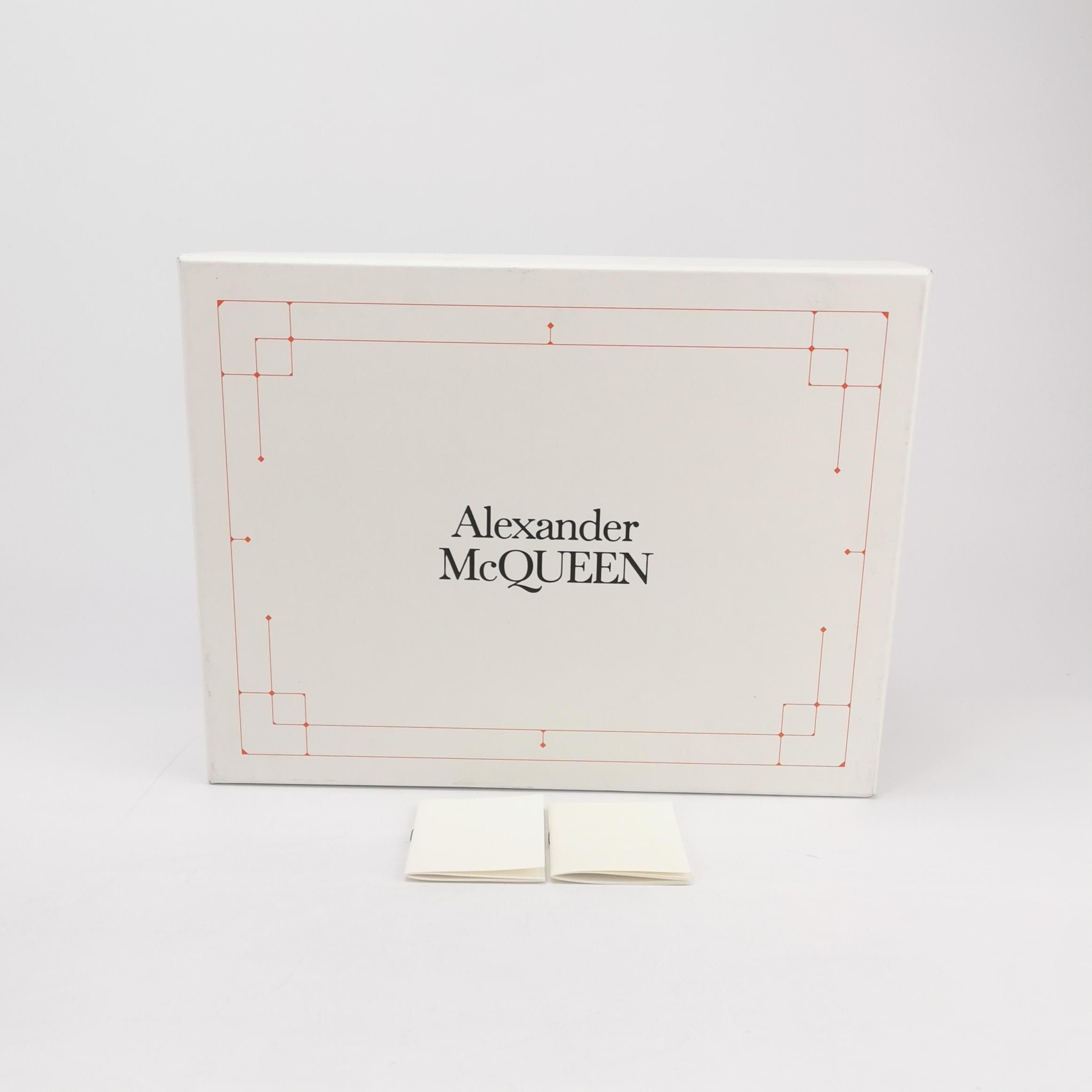 Alexander McQueen Alexander McQueen Women 5 Lowtop Sneakers Size US 5 / IT 35 - 6 Thumbnail