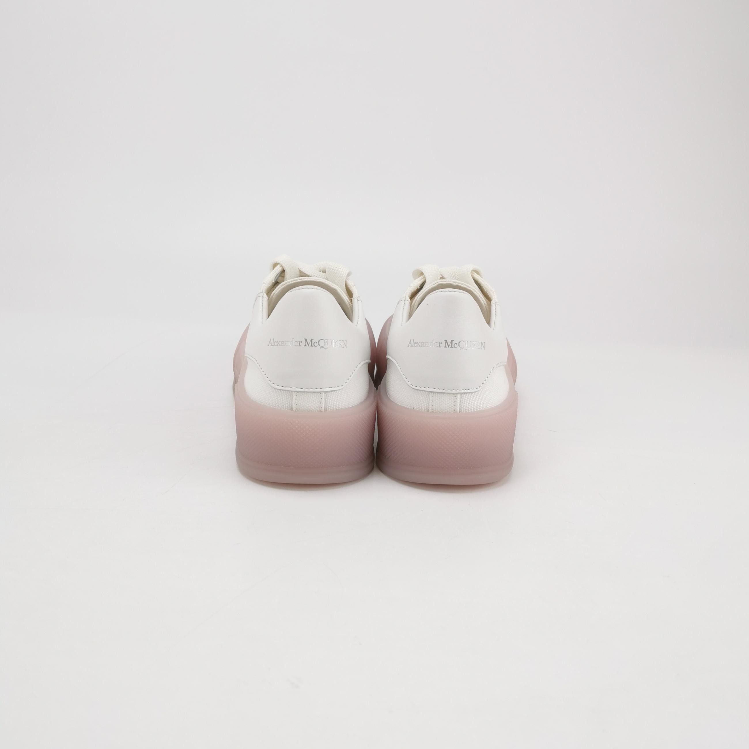 Alexander McQueen Alexander McQueen Women 5 Lowtop Sneakers Size US 5 / IT 35 - 4 Thumbnail