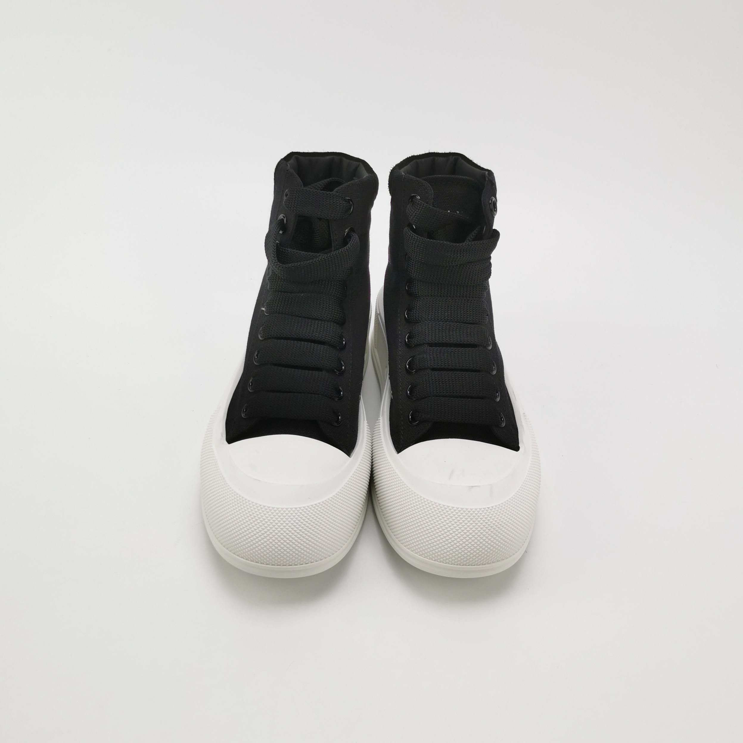 Alexander McQueen Alexander McQueen Women 6 Lowtop Sneakers Size US 6 / IT 36 - 3 Thumbnail