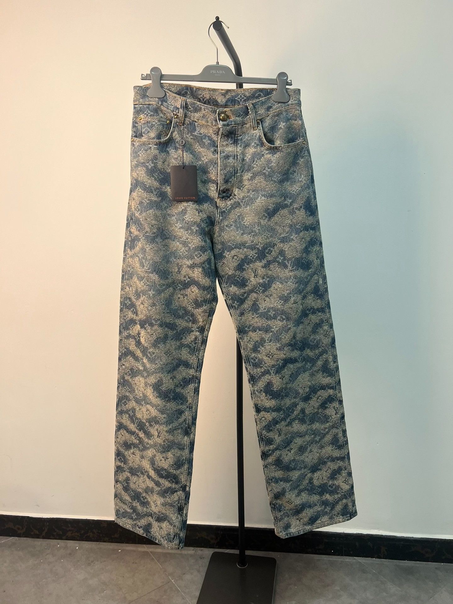 Louis Vuitton Louis Vuitton Monogram Denim Jeans 29 Size US 29 - 2 Thumbnail