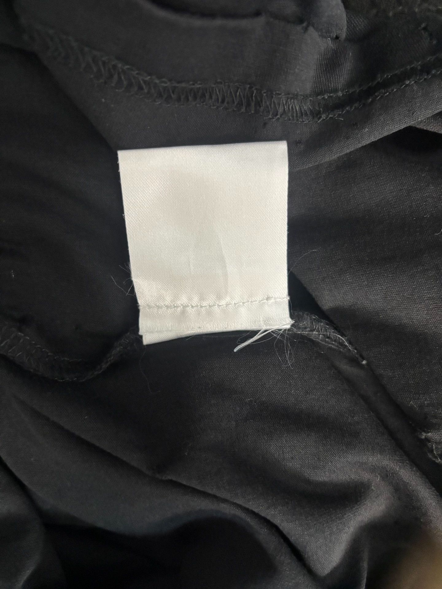 Givenchy Givenchy Distressed Logo T-Shirt Size M Size US M / EU 48-50 / 2 - 6 Thumbnail