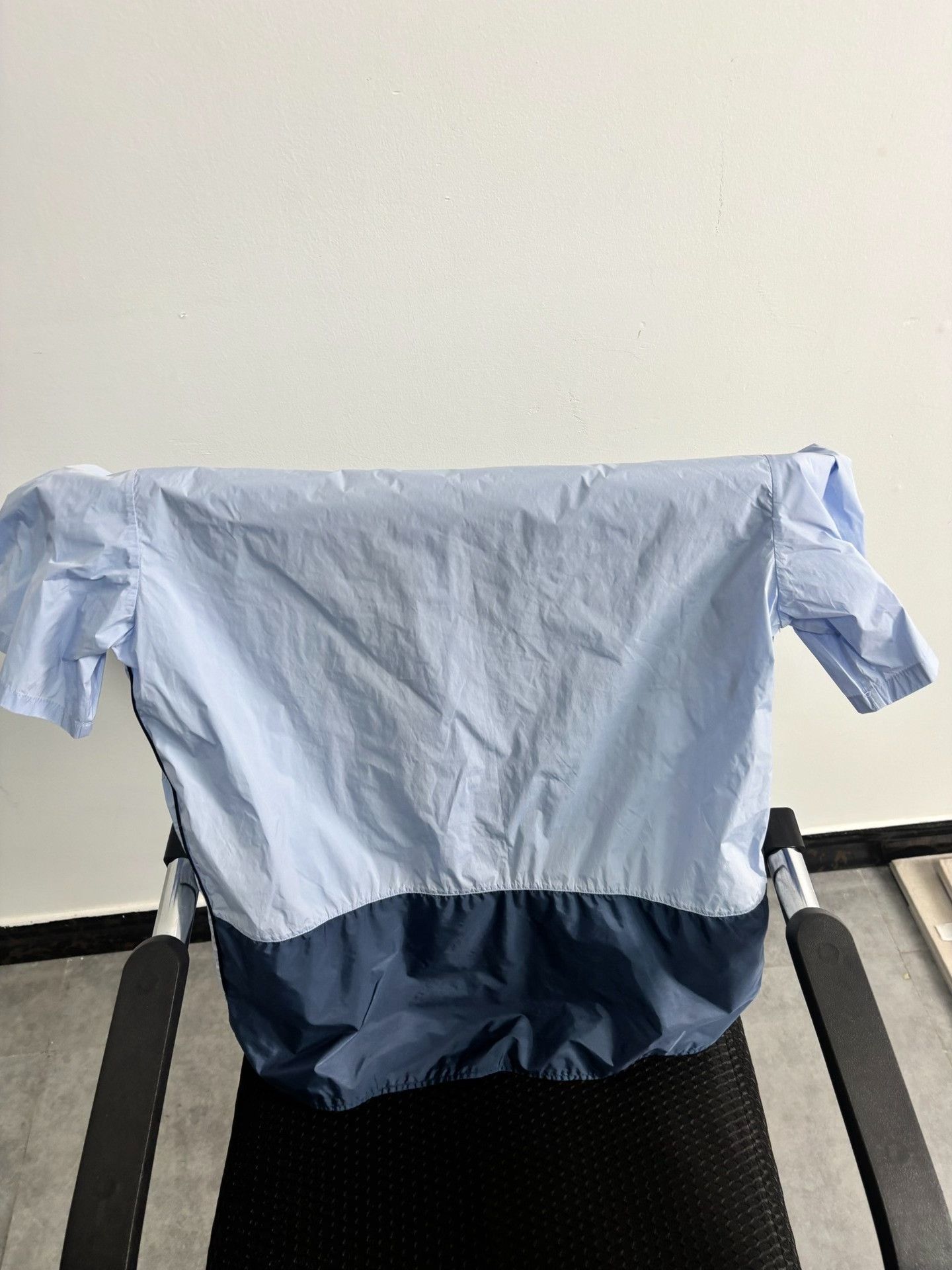 Prada Prada Bicolor Logo Patch Short Sleeve Shirt XS Size US XS / EU 42 / 0 - 3 Thumbnail