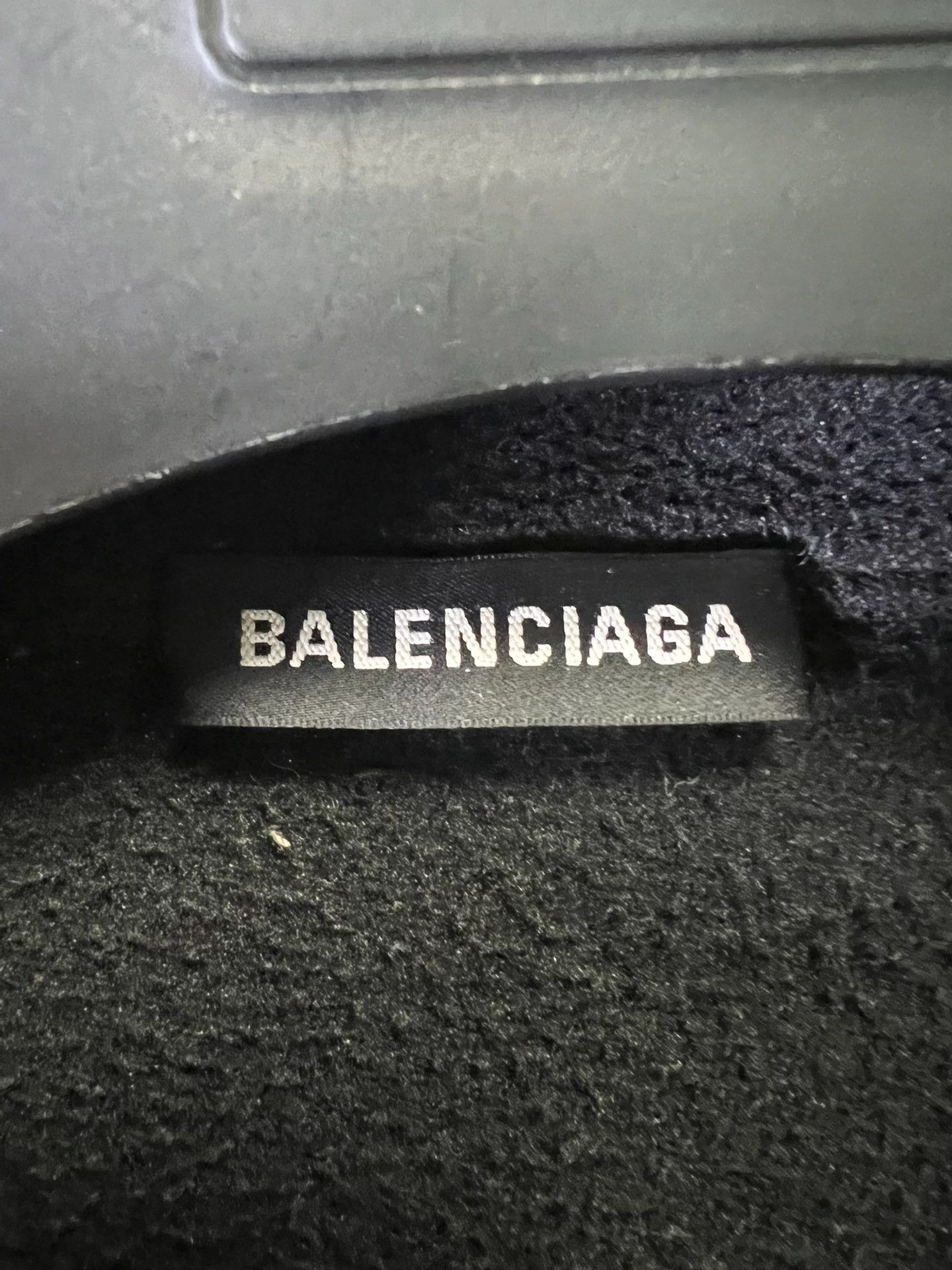 Balenciaga Balenciaga Rainbow Flag Fleece Jacket Size S Size US S / EU 44-46 / 1 - 3 Thumbnail