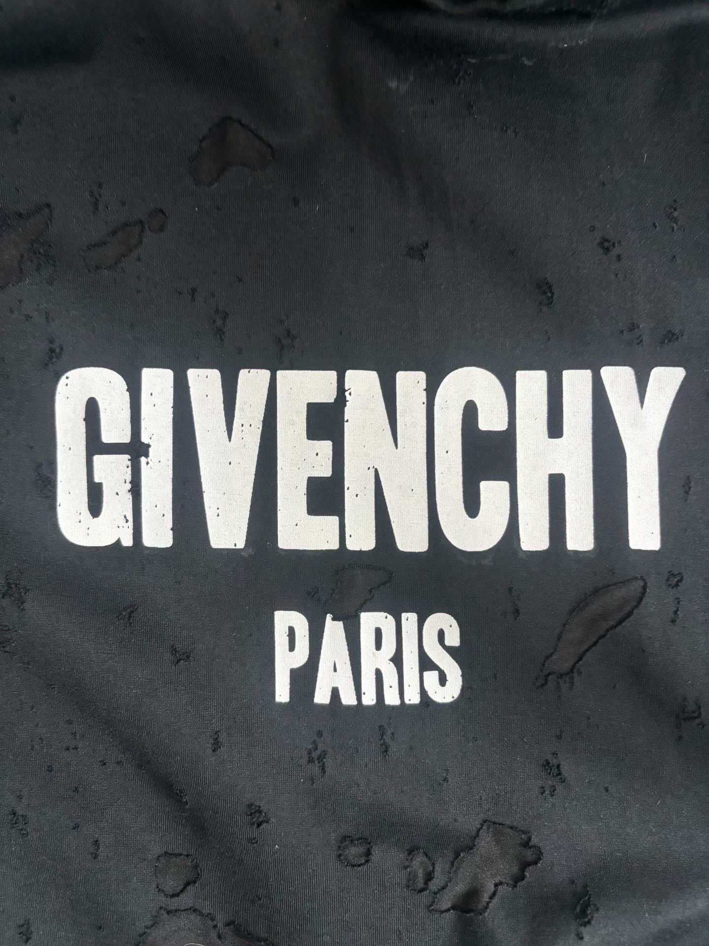 Givenchy Givenchy Distressed Logo T-Shirt L Size US L / EU 52-54 / 3 - 5 Thumbnail