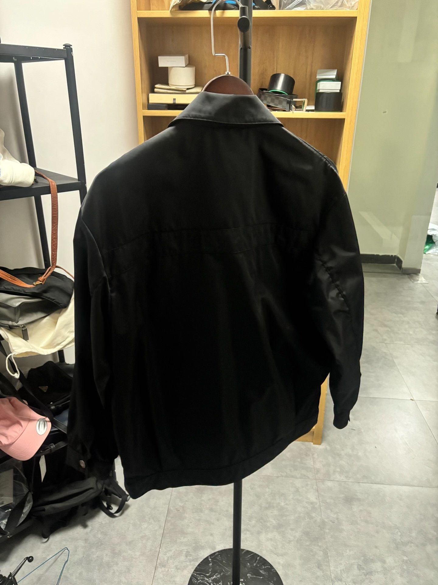 Prada Prada Re-Nylon Triangle Logo Jacket IT 36 Size XS / US 0-2 / IT 36-38 - 3 Thumbnail