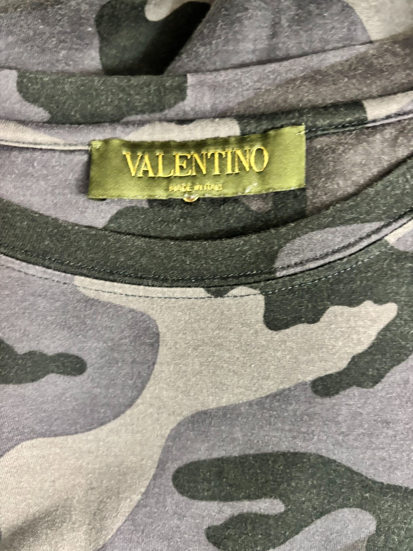 Valentino Valentino Camo Short Sleeve T-Shirt L Size US L / EU 52-54 / 3 - 4 Thumbnail