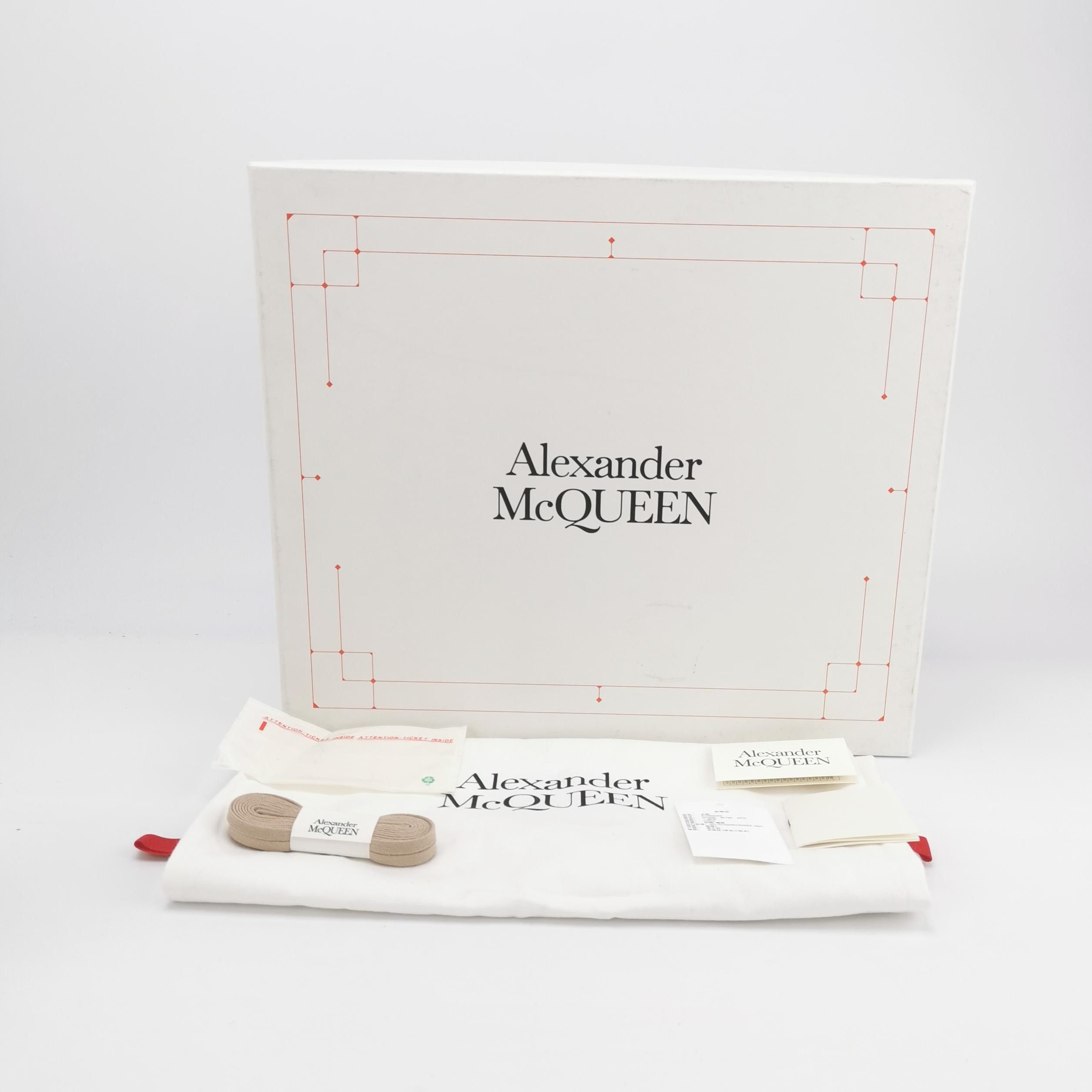 Alexander McQueen Alexander McQueen Women 7 Lowtop Sneakers Size US 7 / IT 37 - 6 Thumbnail
