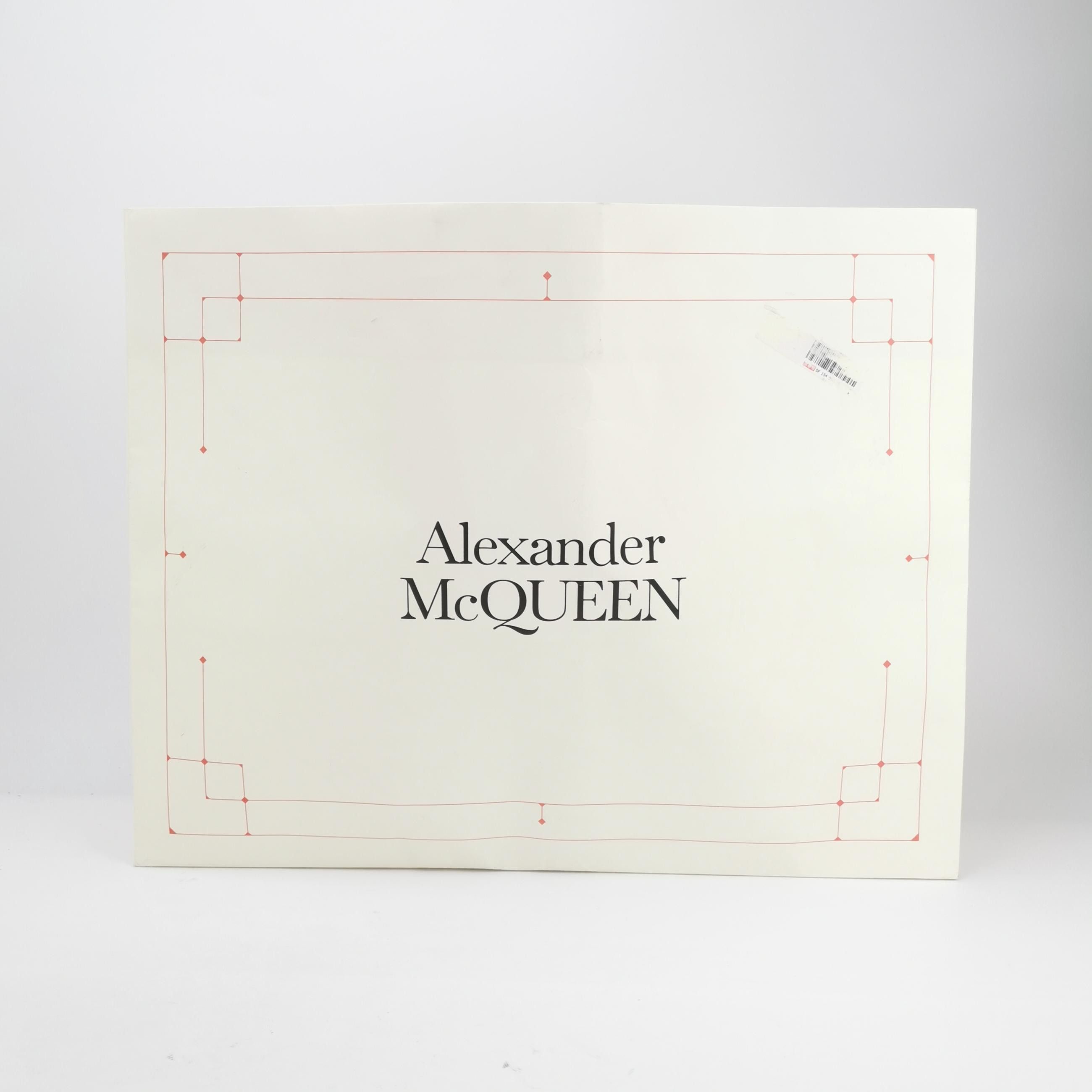 Alexander McQueen Alexander McQueen Women 7 Lowtop Sneakers Size US 7 / IT 37 - 7 Thumbnail