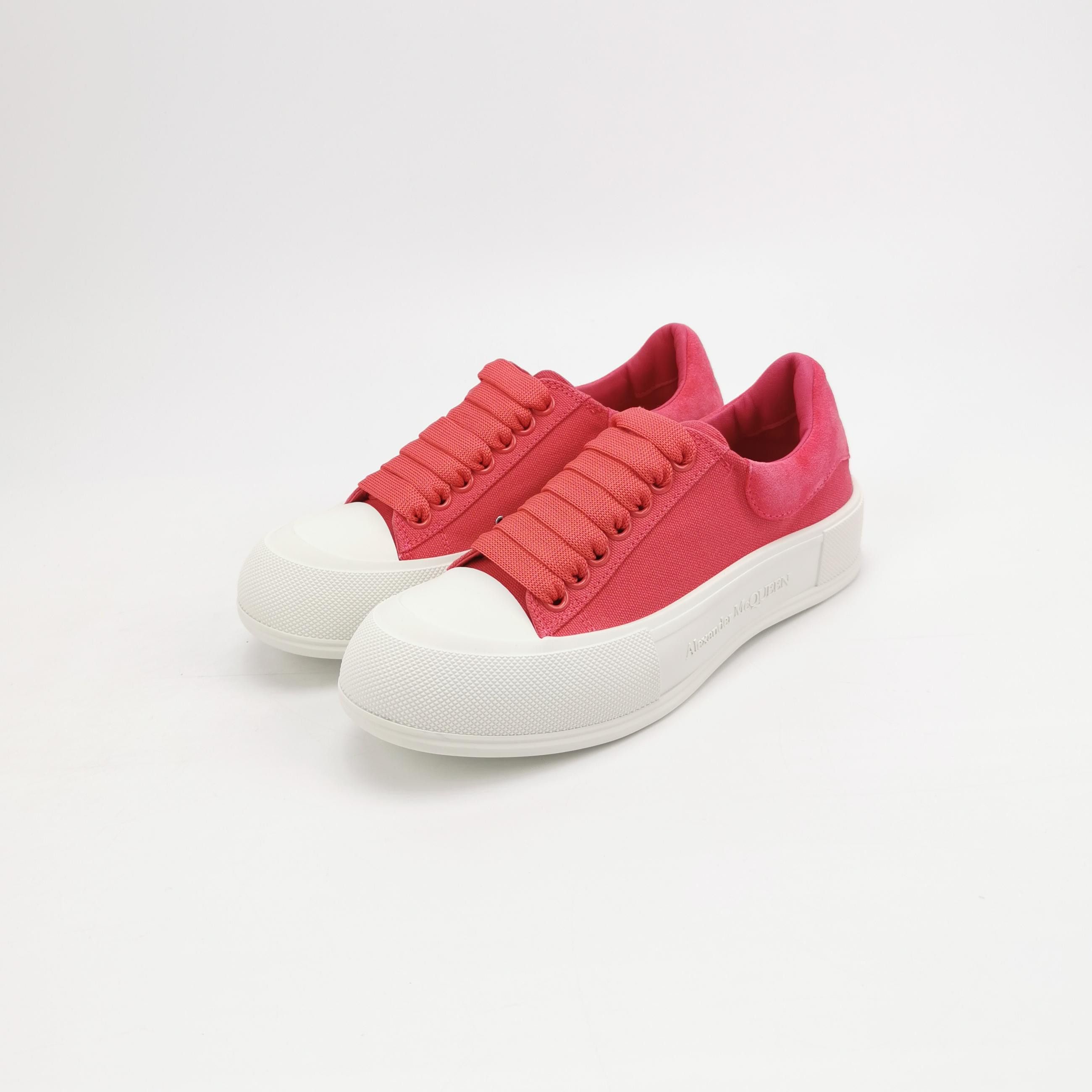 Alexander McQueen Alexander McQueen Women 7 Lowtop Sneakers Size US 7 / IT 37 - 2 Thumbnail